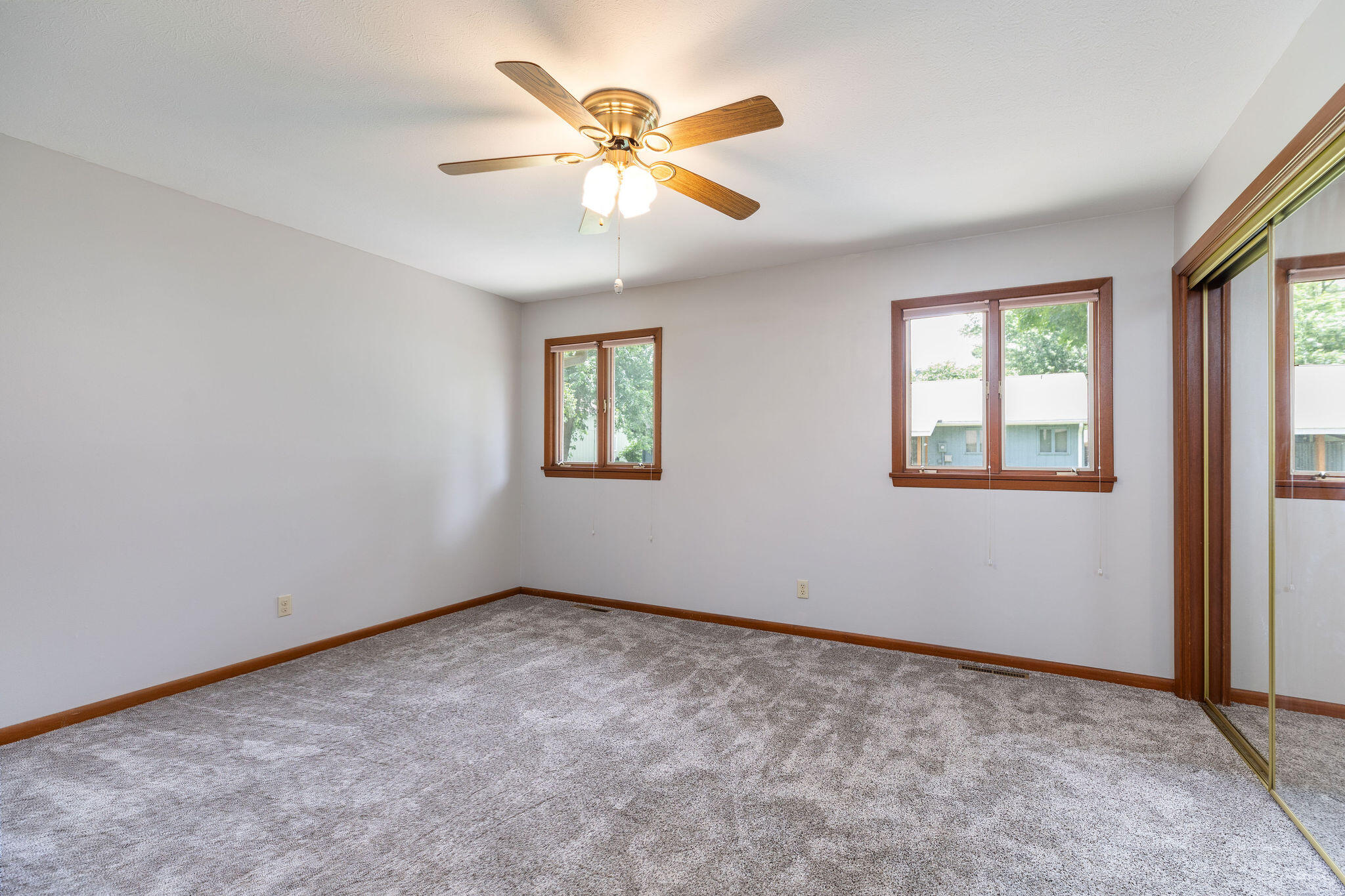 6 Maple Court Property Photo 14