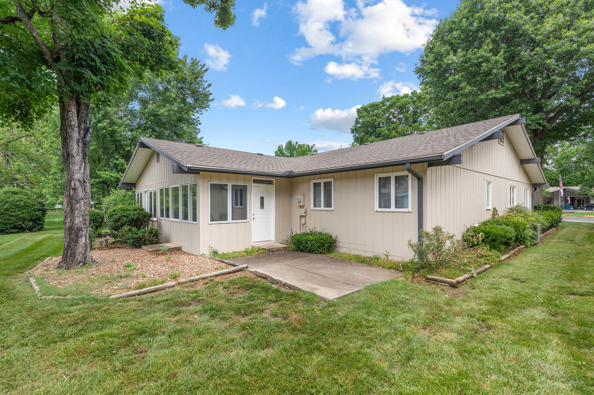 6 Maple Court Property Photo 20