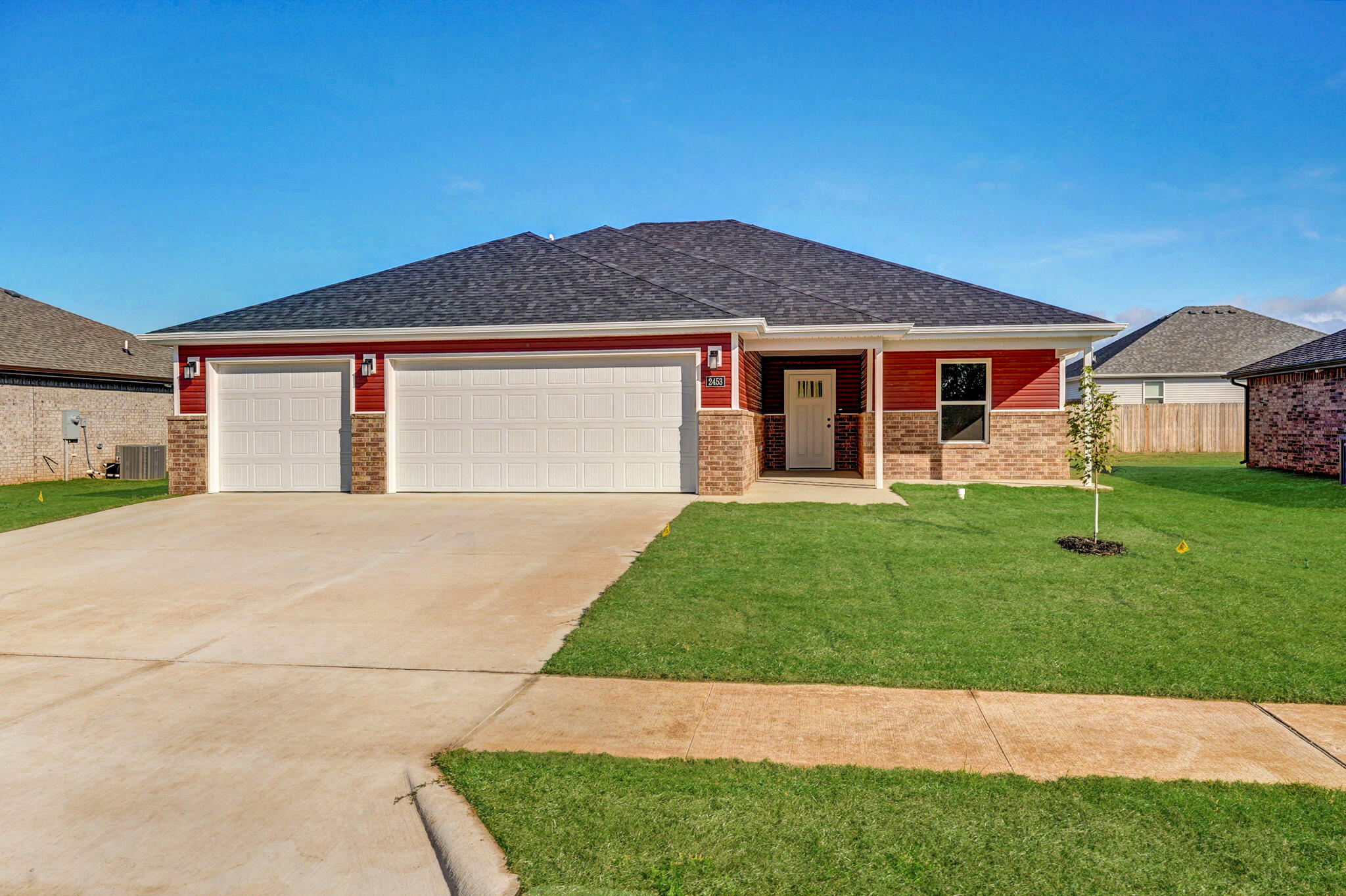 2453 East Timber Oak Street Property Photo 1