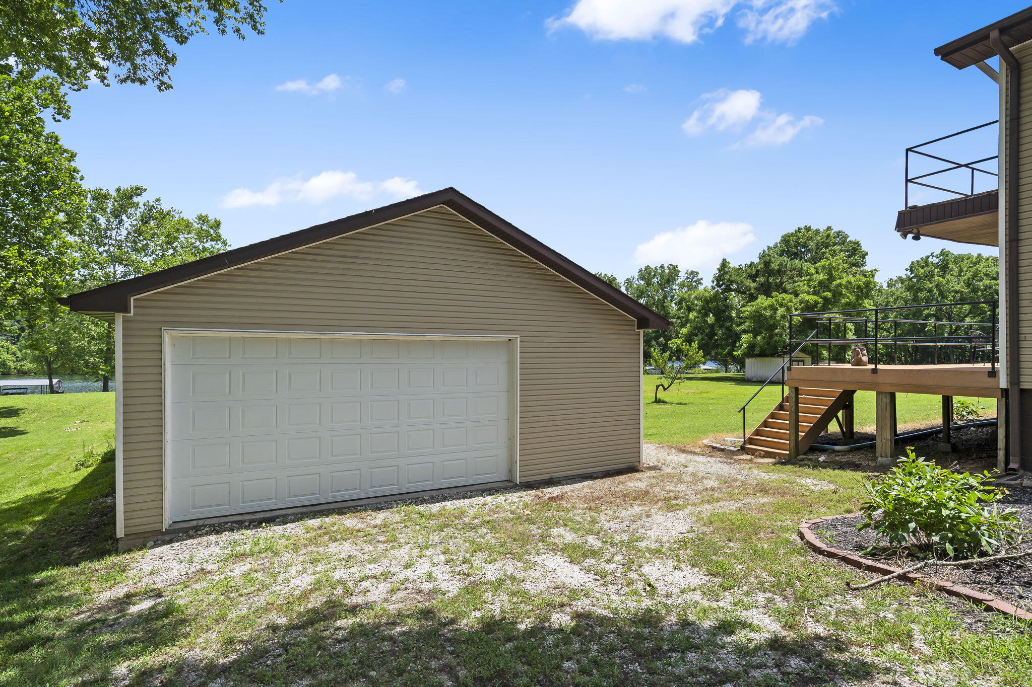 314 Easy Street Property Photo 7