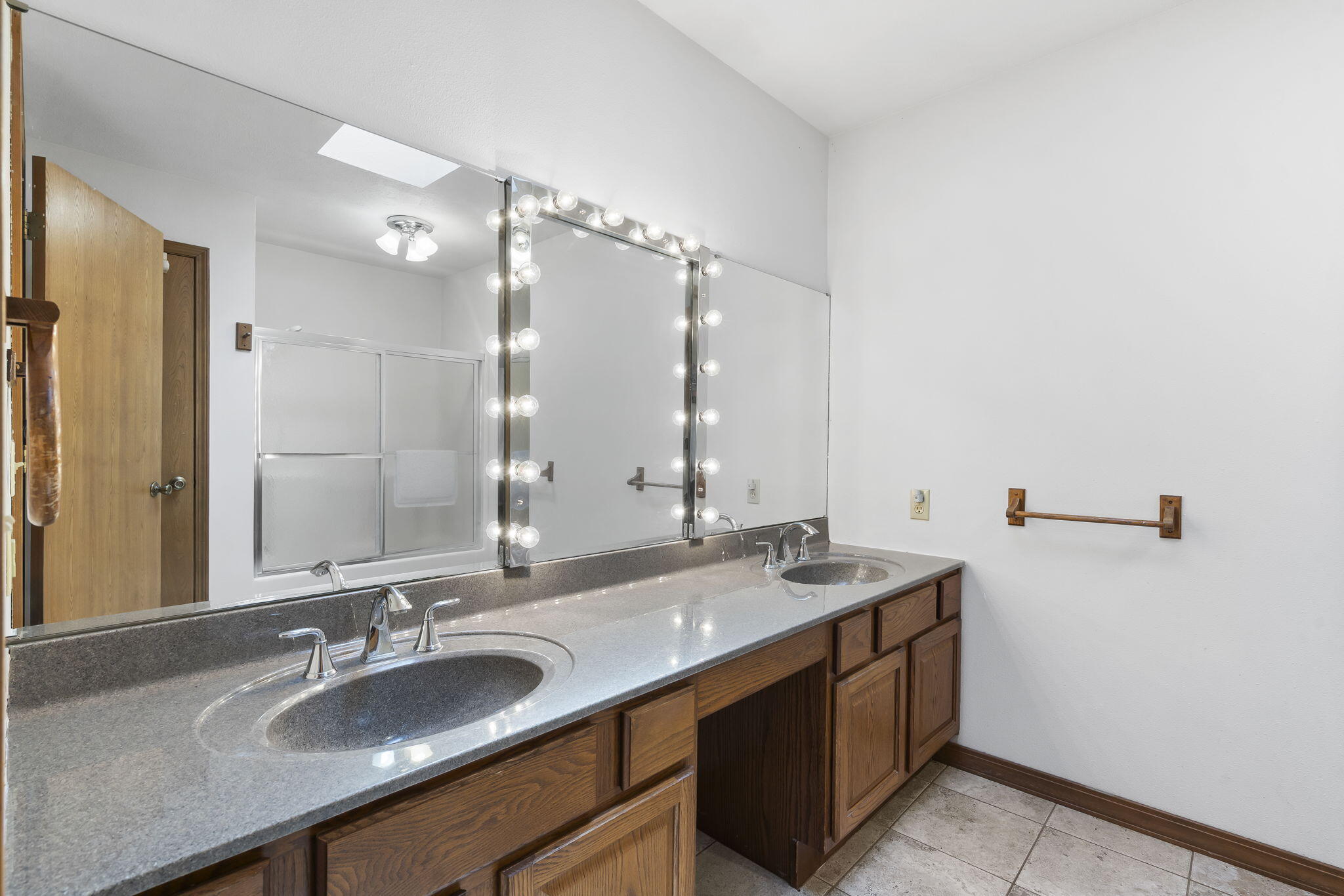 314 Easy Street Property Photo 22