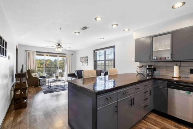 515 Valley View Property Photo 3