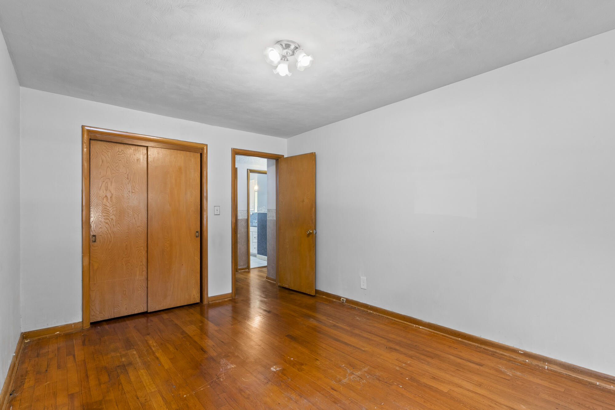 1640 Central Street Property Photo 12
