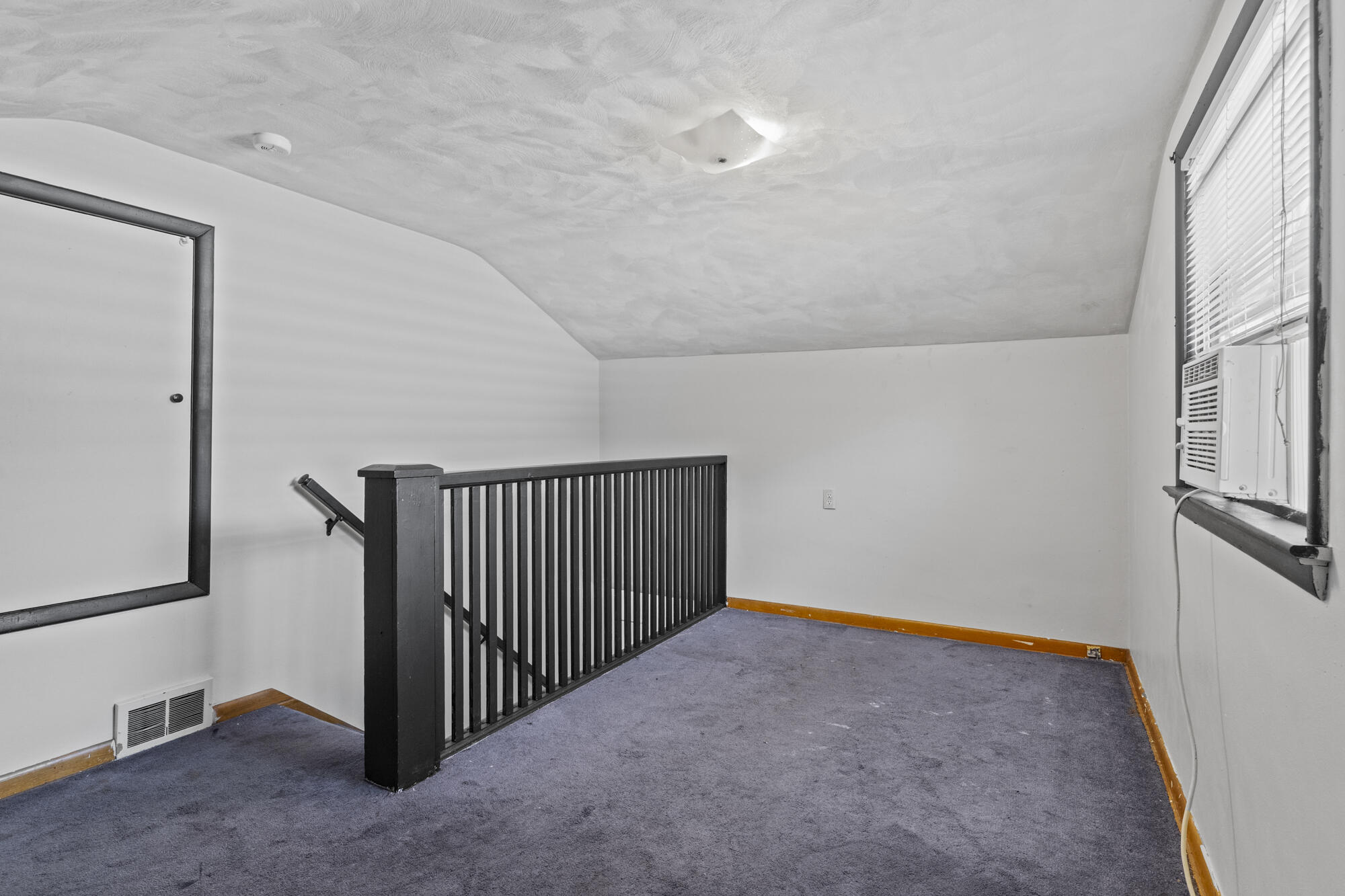 1640 Central Street Property Photo 18