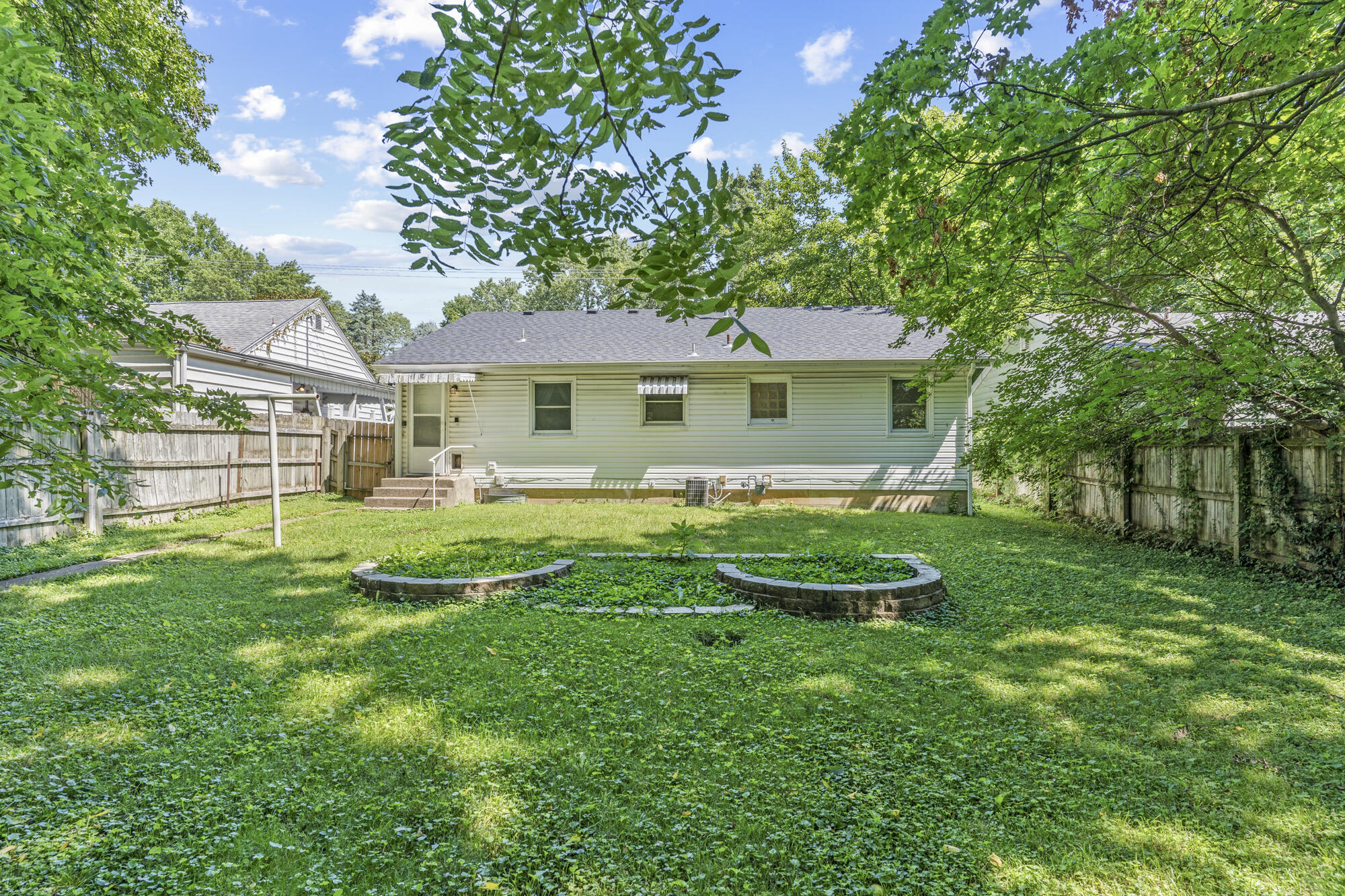 1640 Central Street Property Photo 21