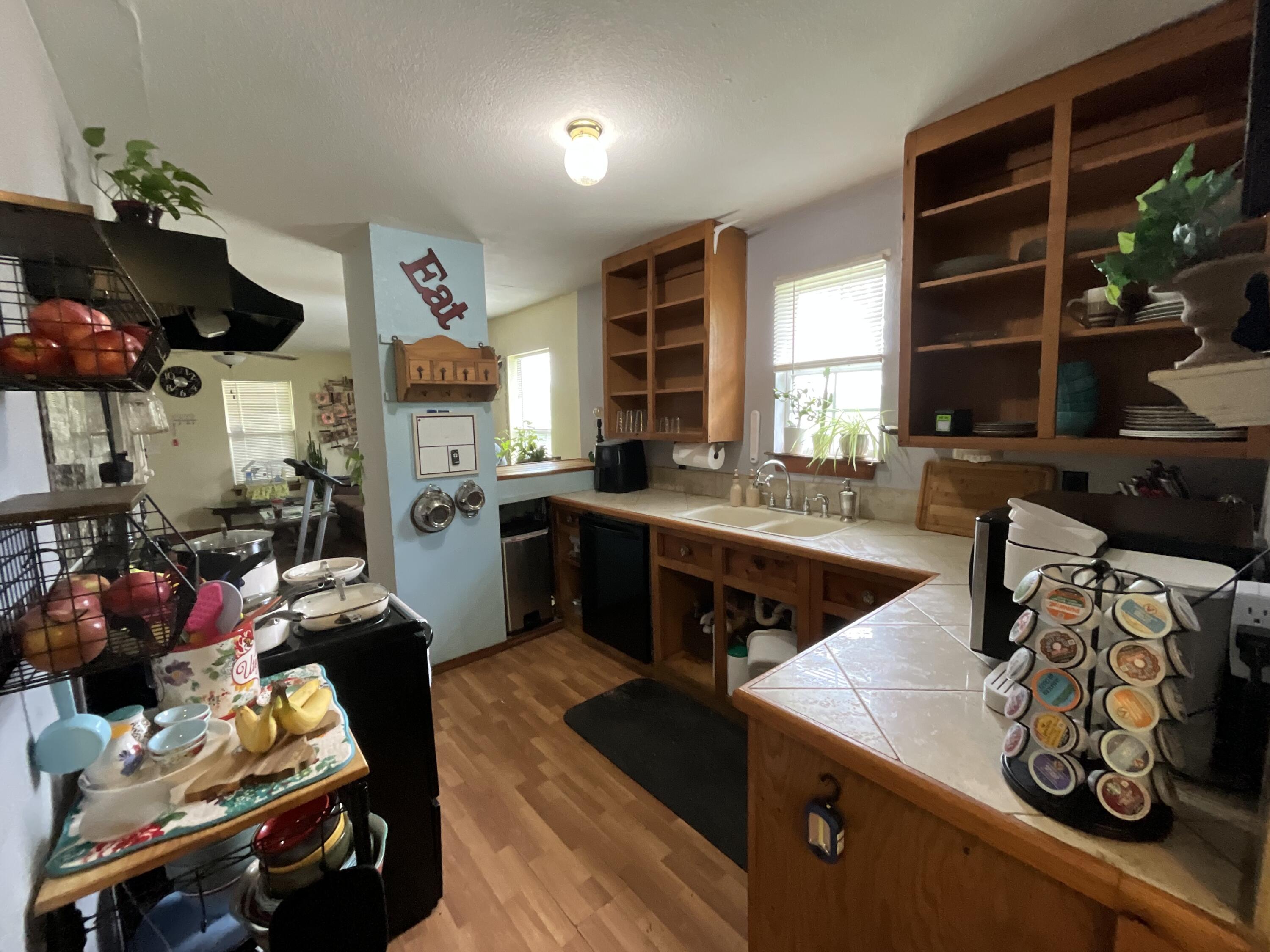 521 Worchester Property Photo 5