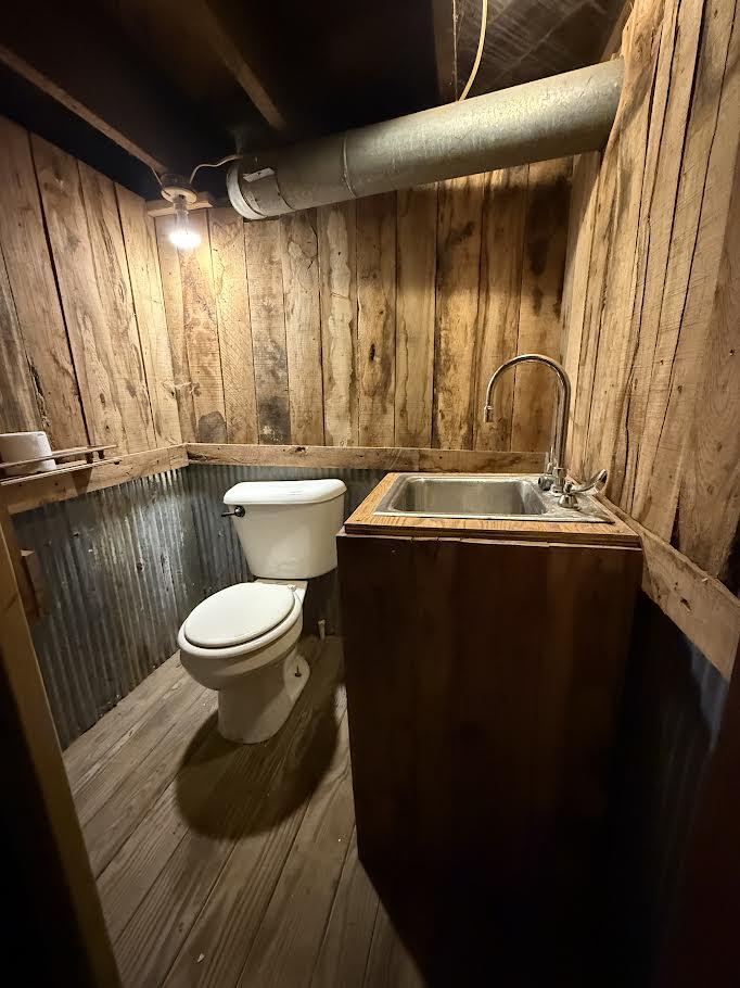 521 Worchester Property Photo 17