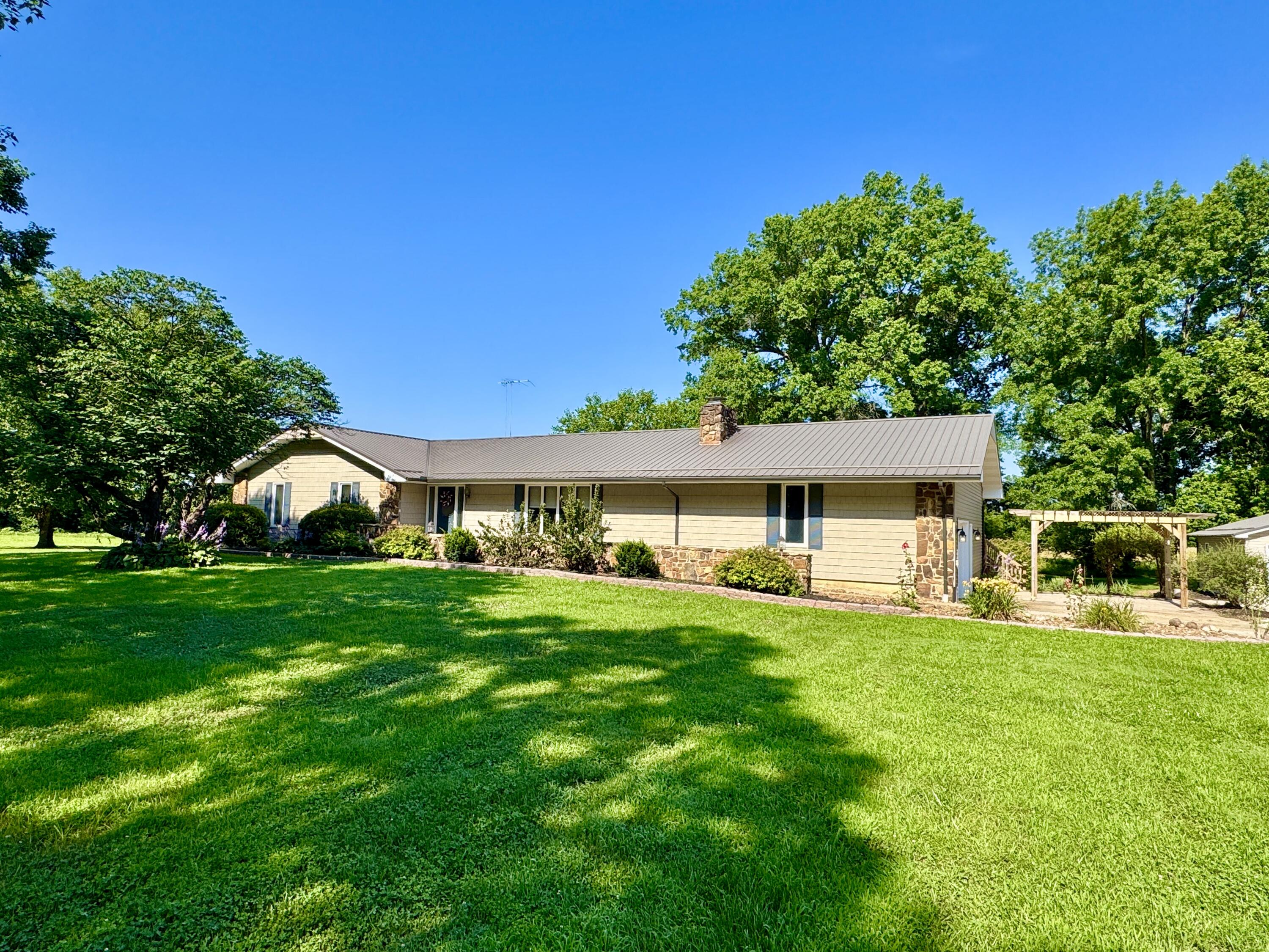 10210 South 1625 Road Property Photo 5