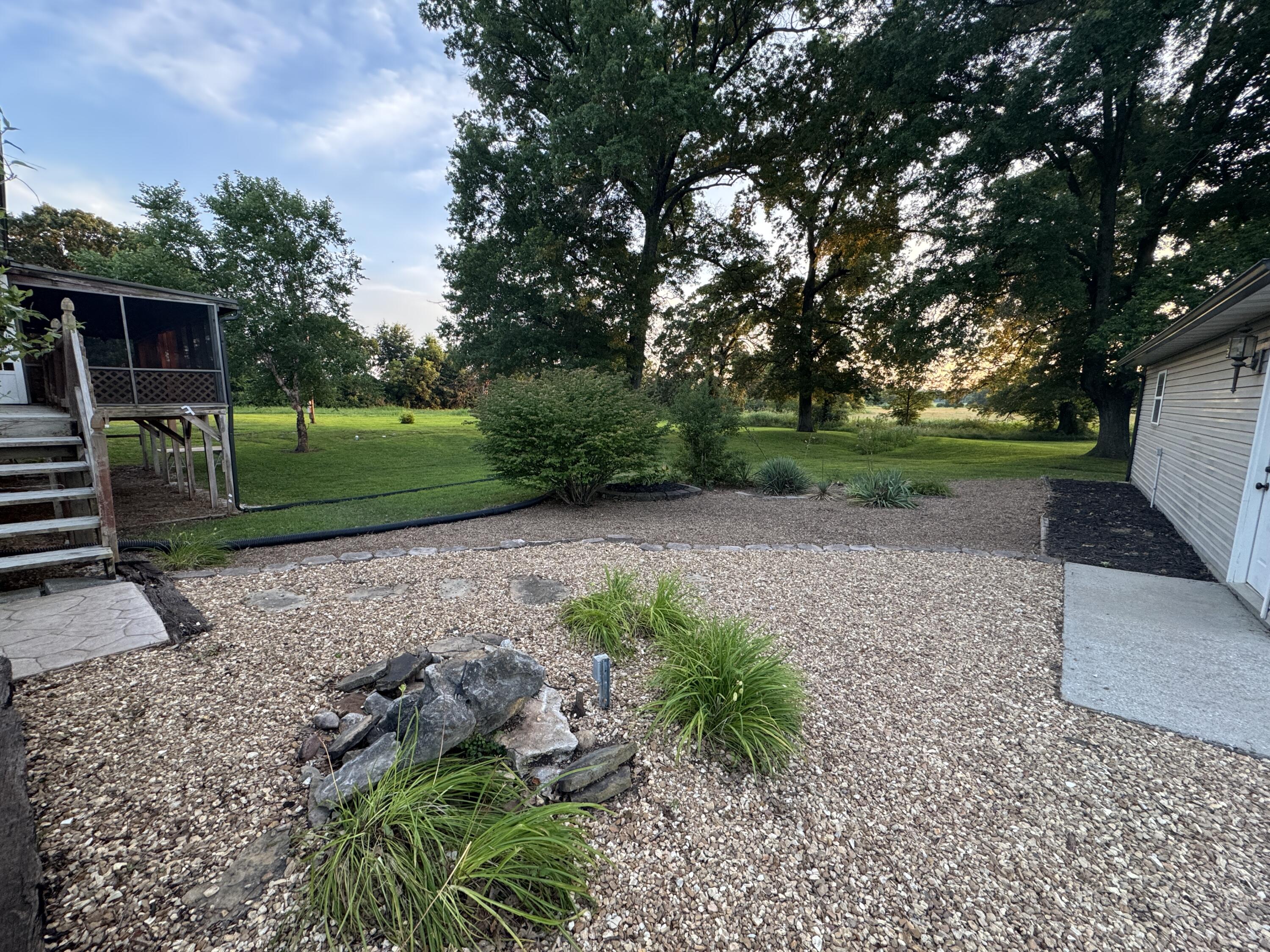 10210 South 1625 Road Property Photo 9