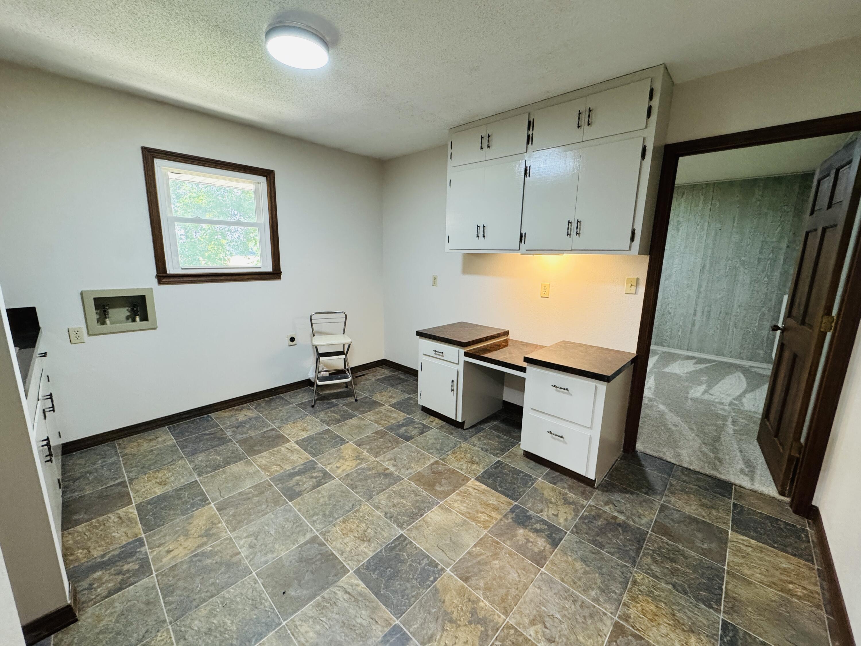 10210 South 1625 Road Property Photo 21