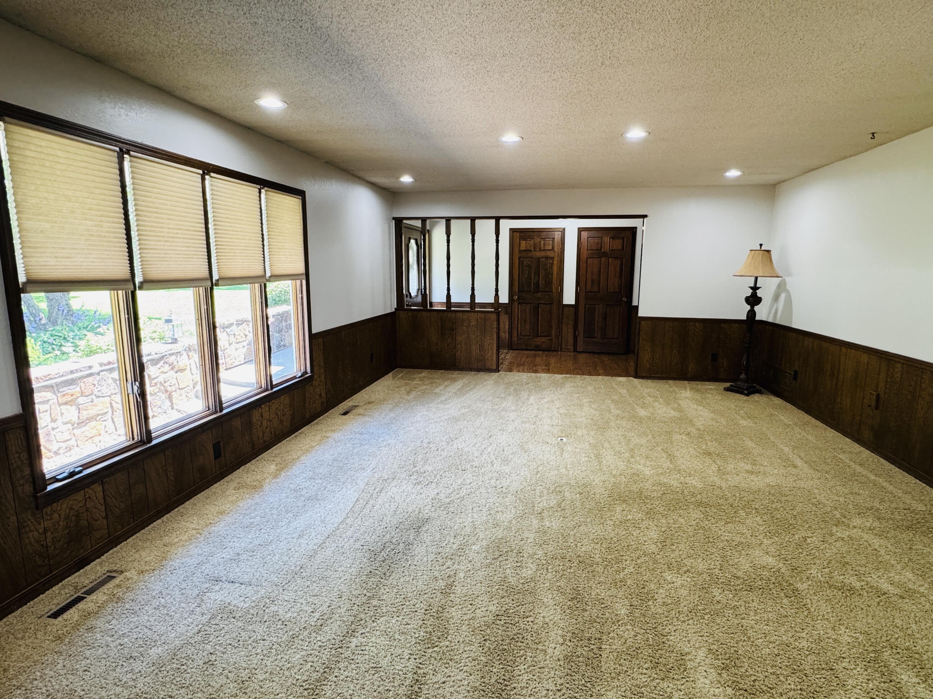10210 South 1625 Road Property Photo 32