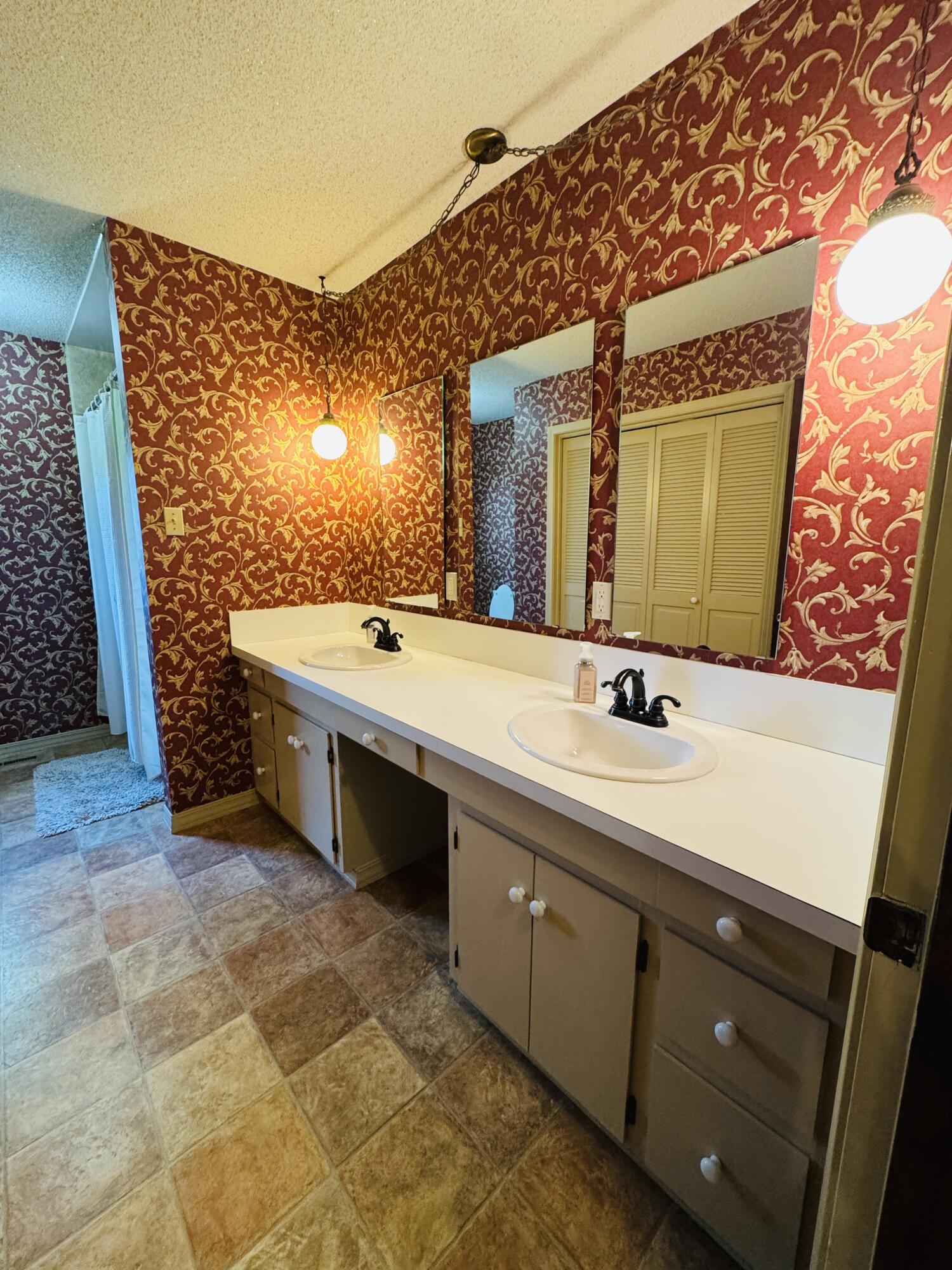 10210 South 1625 Road Property Photo 33