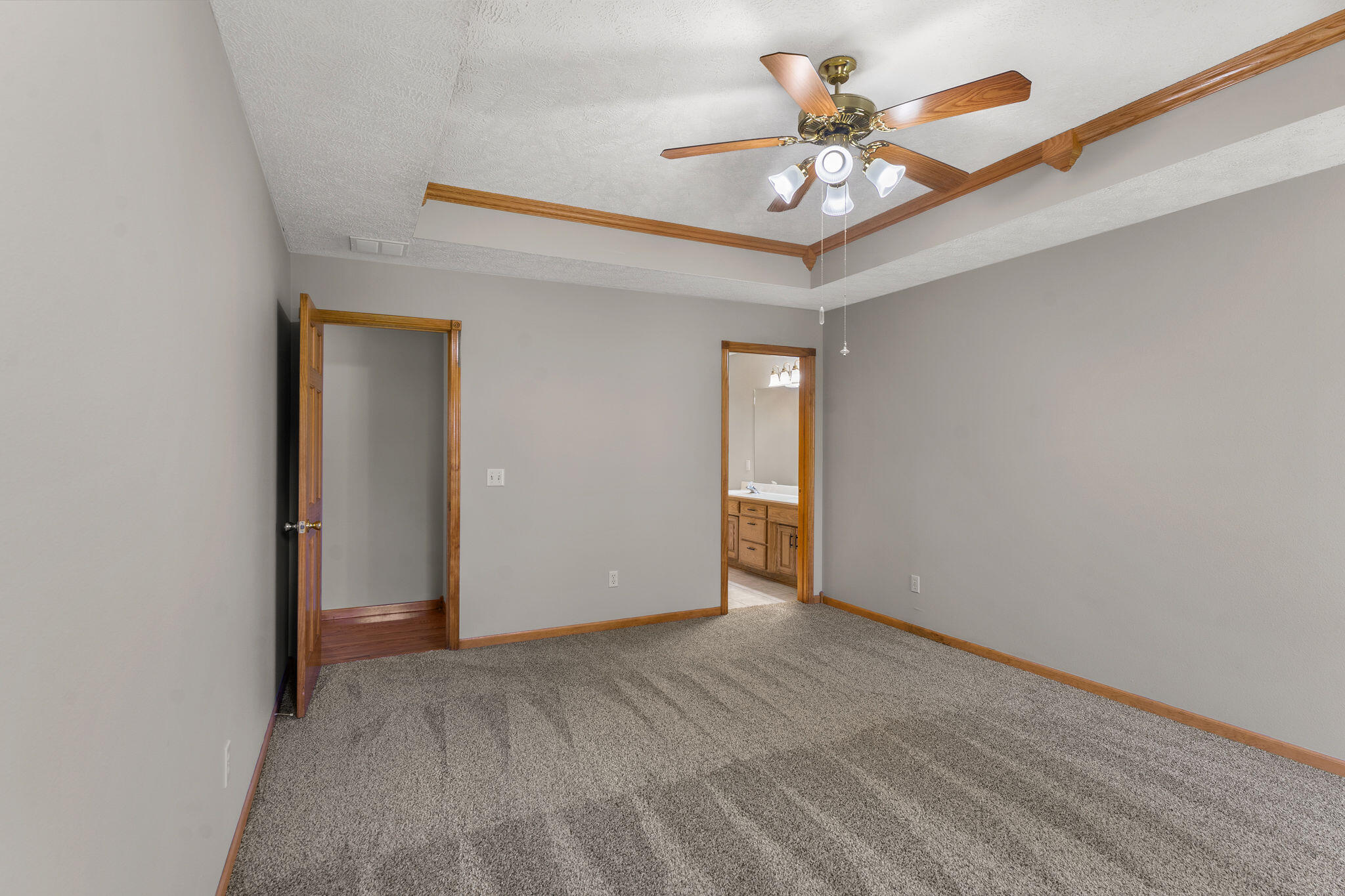 2155 West Vincent Street Property Photo 17