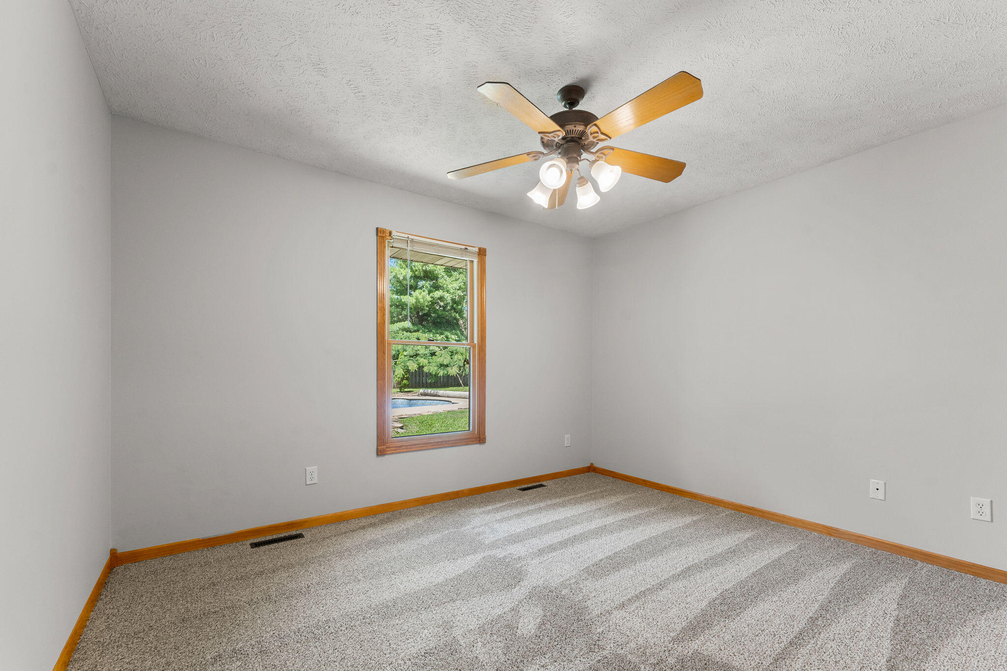 2155 West Vincent Street Property Photo 22
