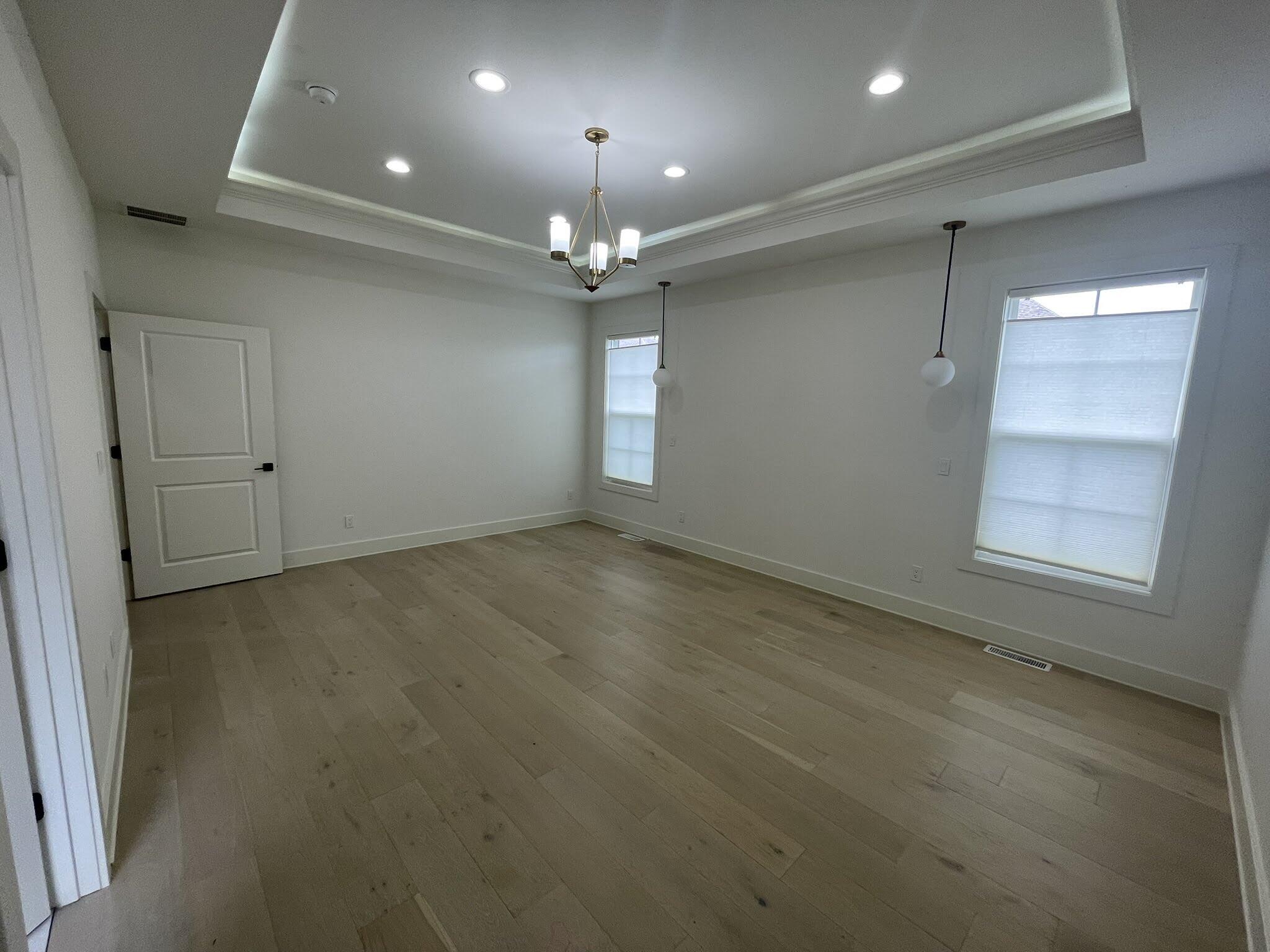 3893 North Sheedy Avenue Property Photo 12