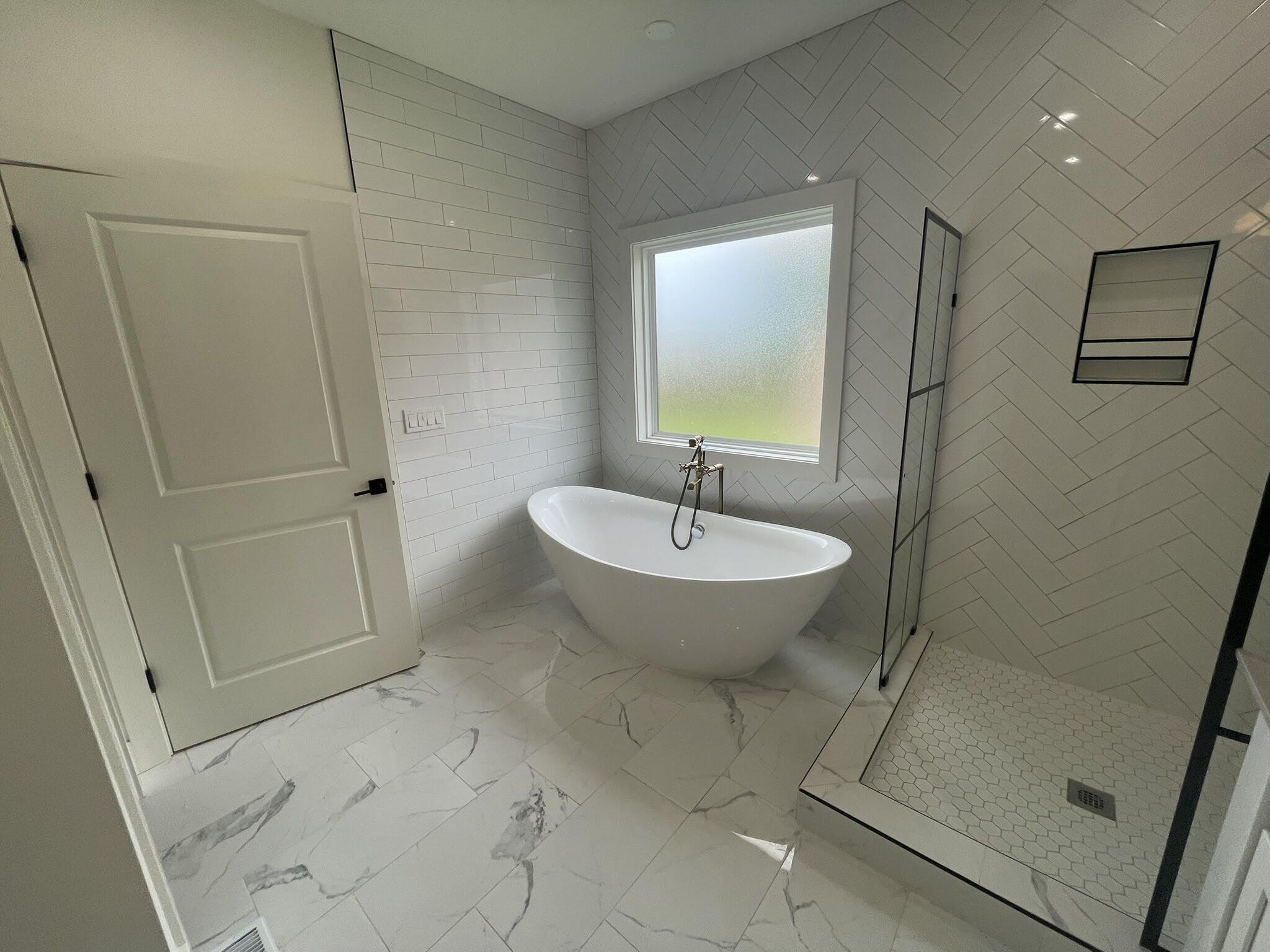 3893 North Sheedy Avenue Property Photo 14