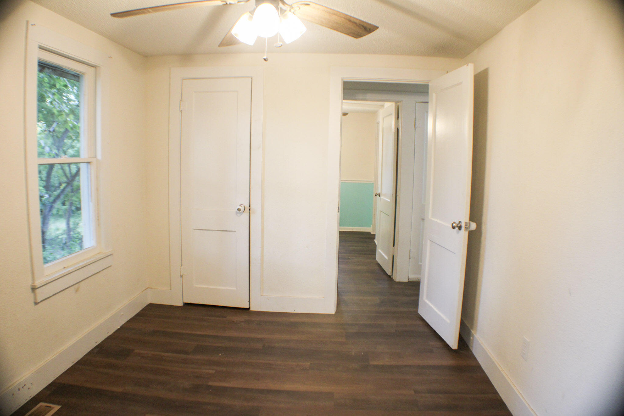 707 North Saint James Street Property Photo 11