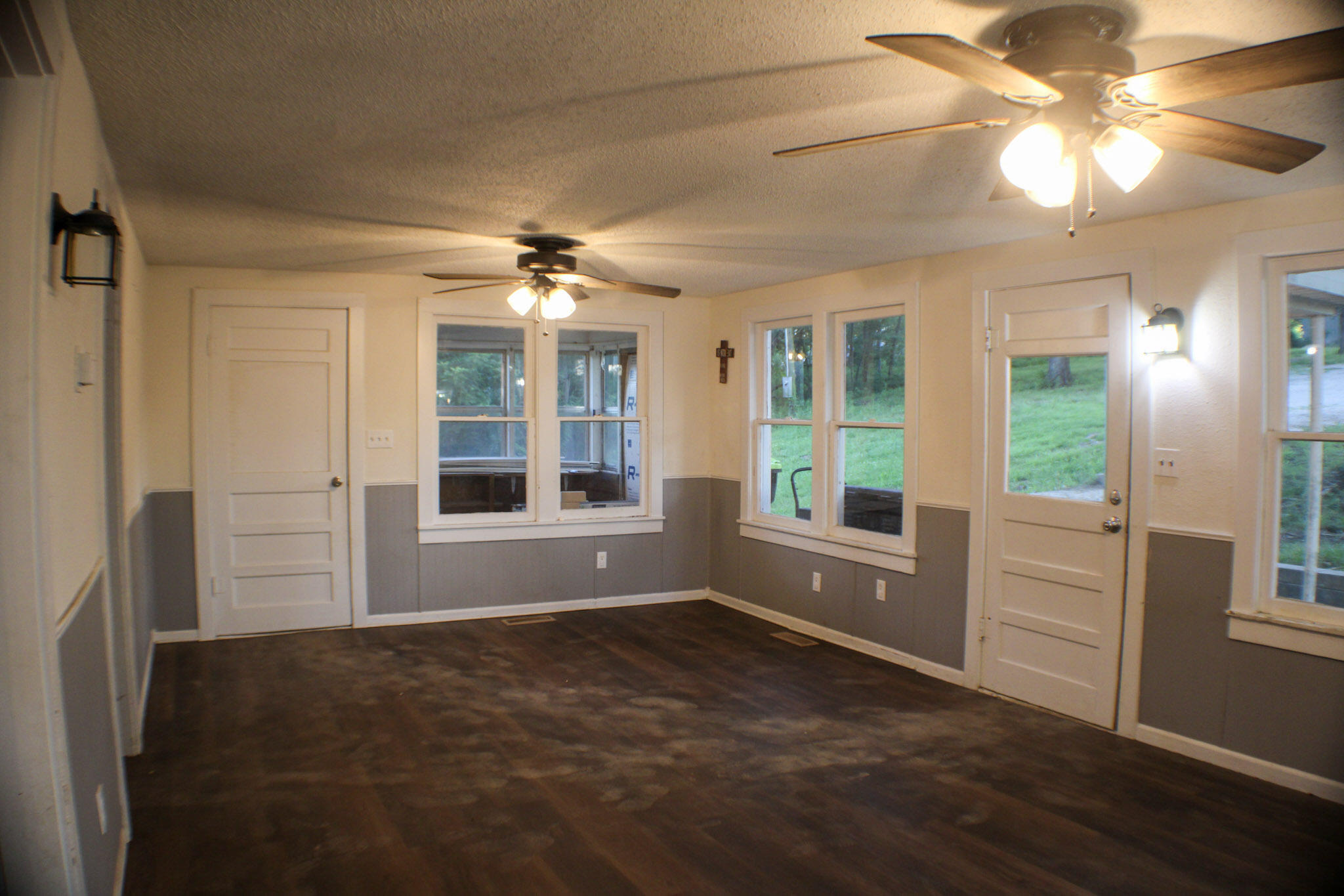 707 North Saint James Street Property Photo 19