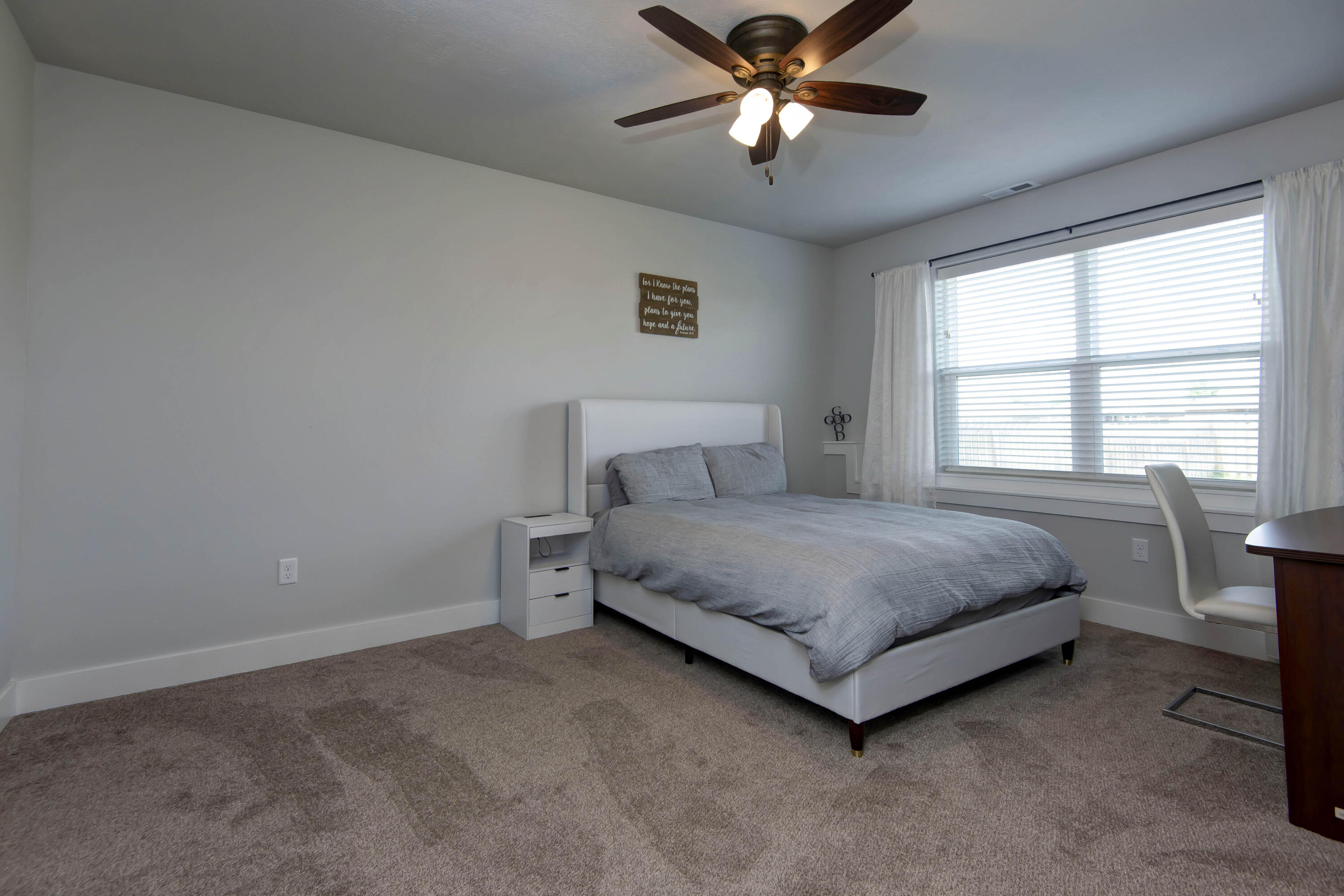 677 North Fox Hill Circle Property Photo 34