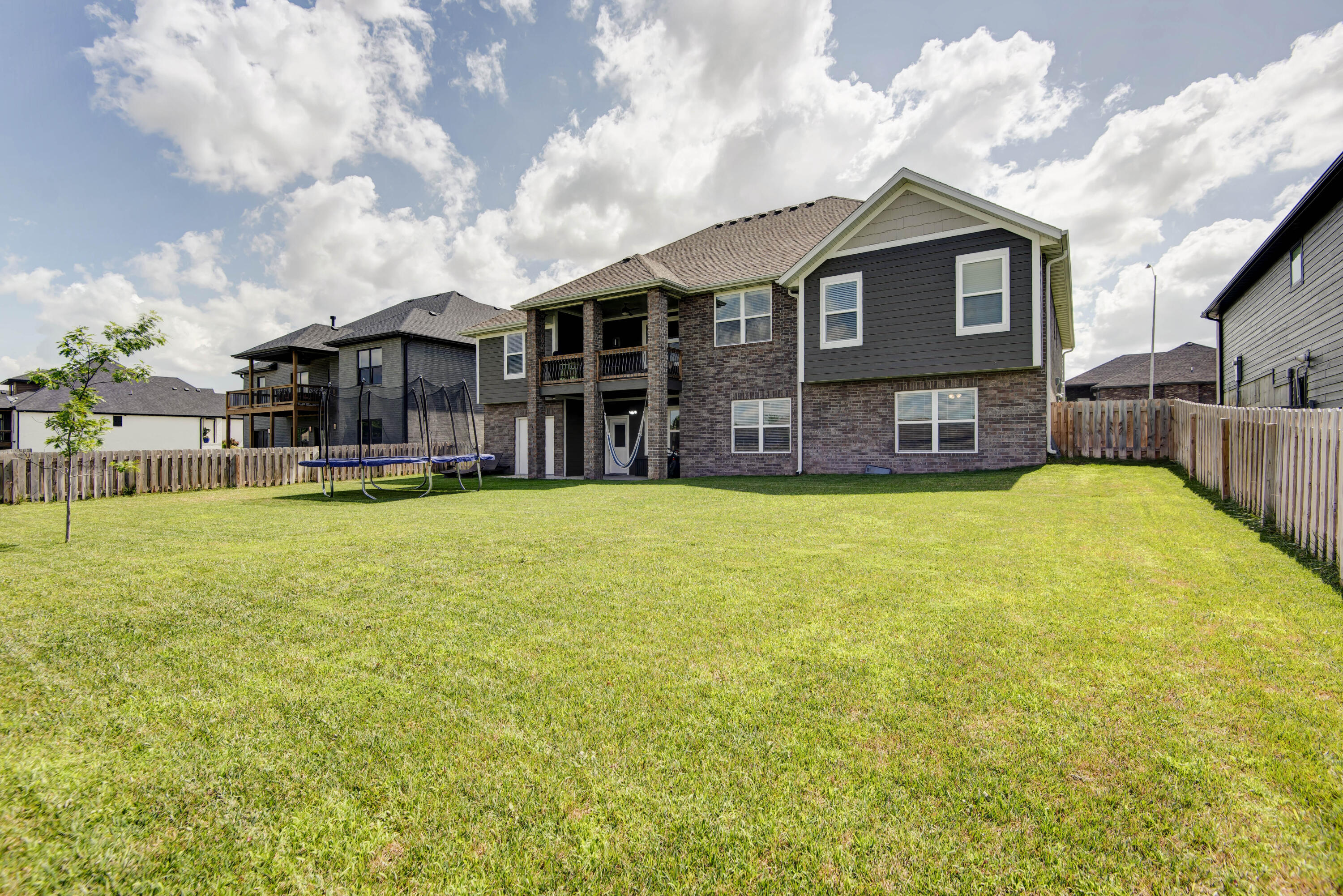 677 North Fox Hill Circle Property Photo 41
