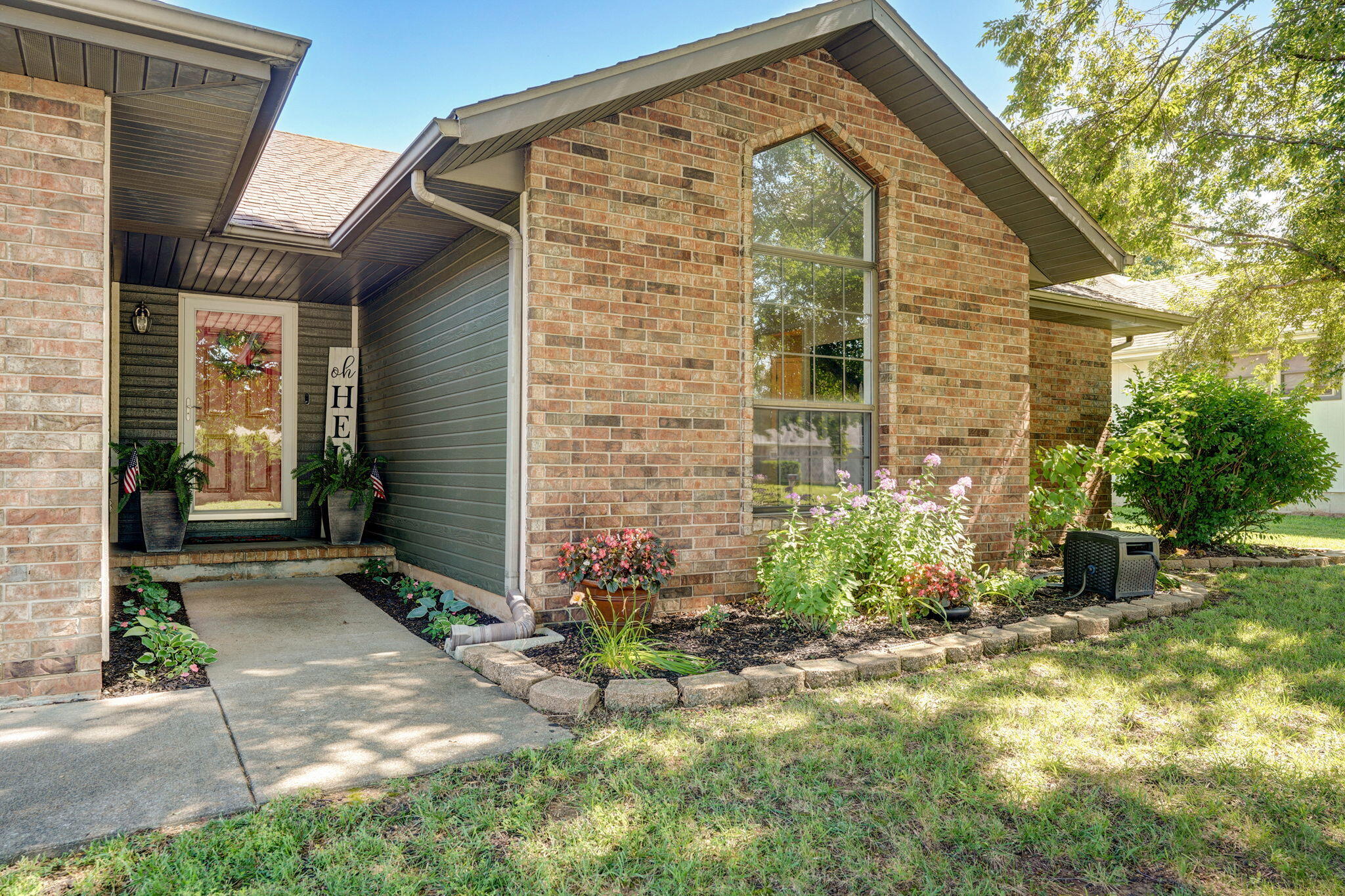 2317 West Deerfield Street Property Photo 4