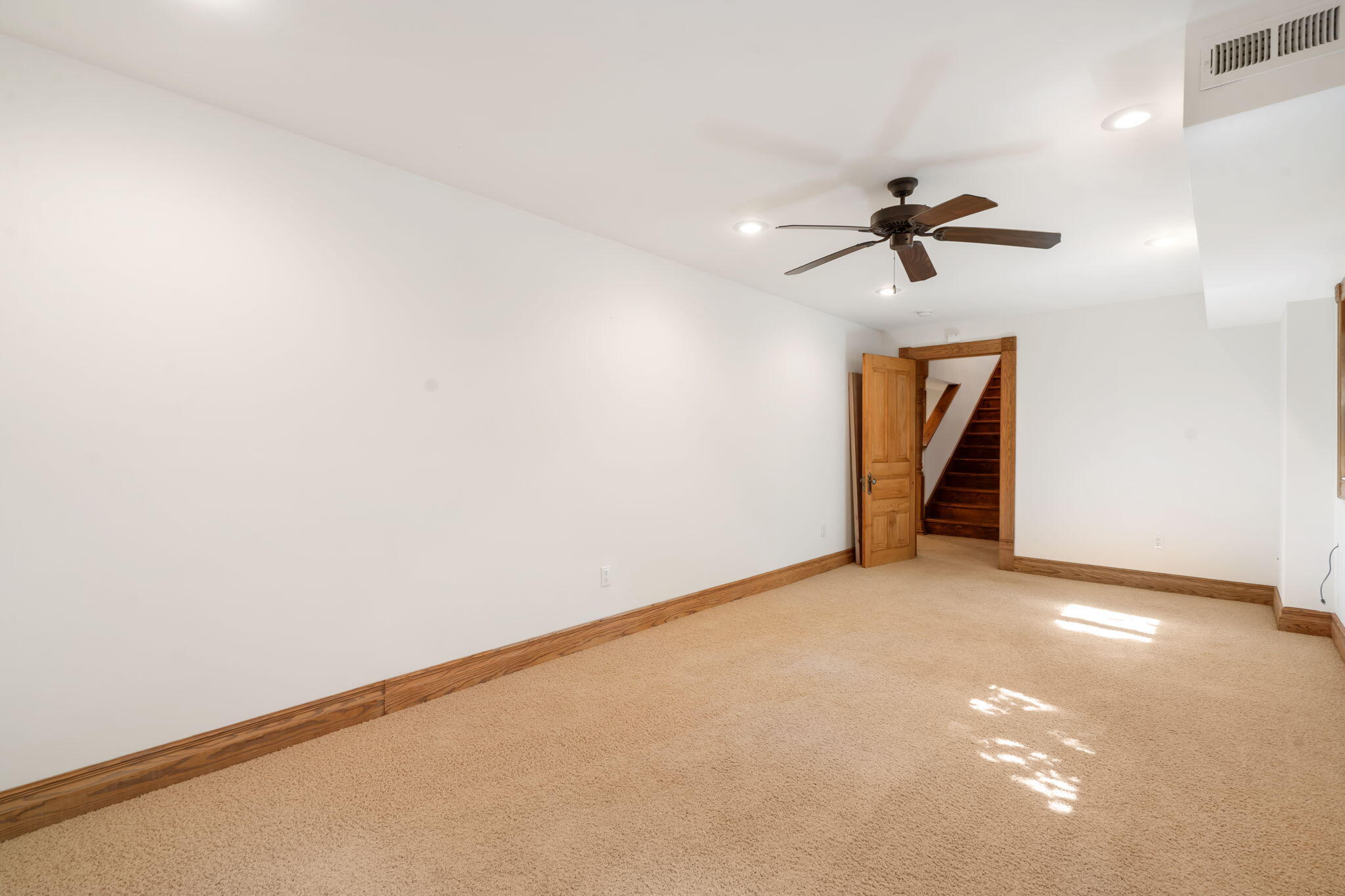 4109 East Farm Road 144 Property Photo 47