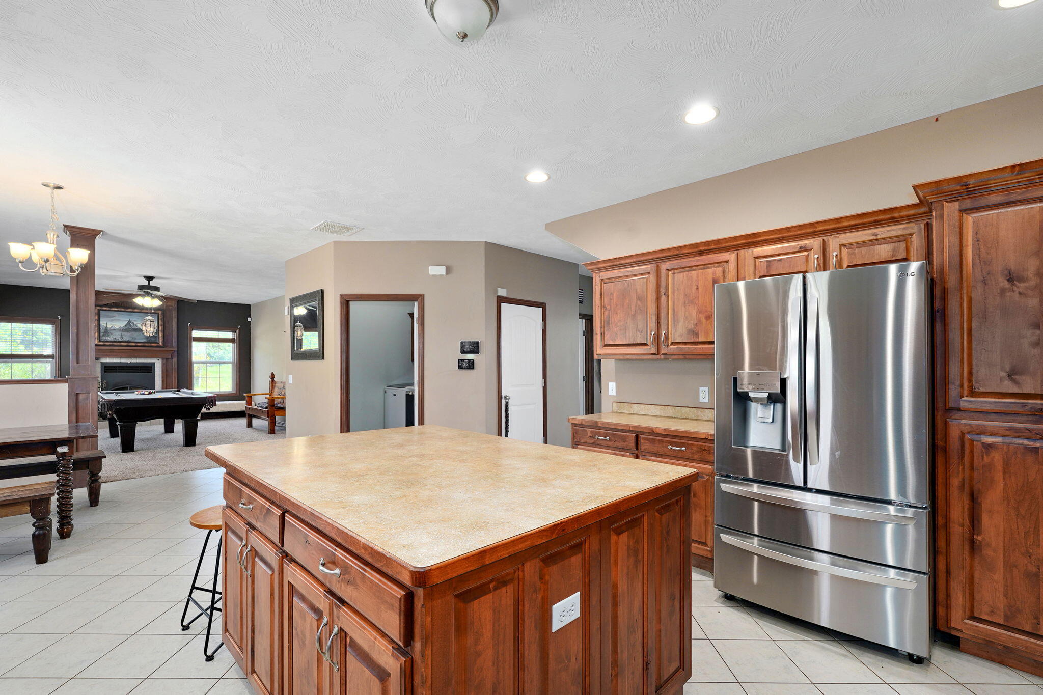 6823 West Farm Road 60 Property Photo 12