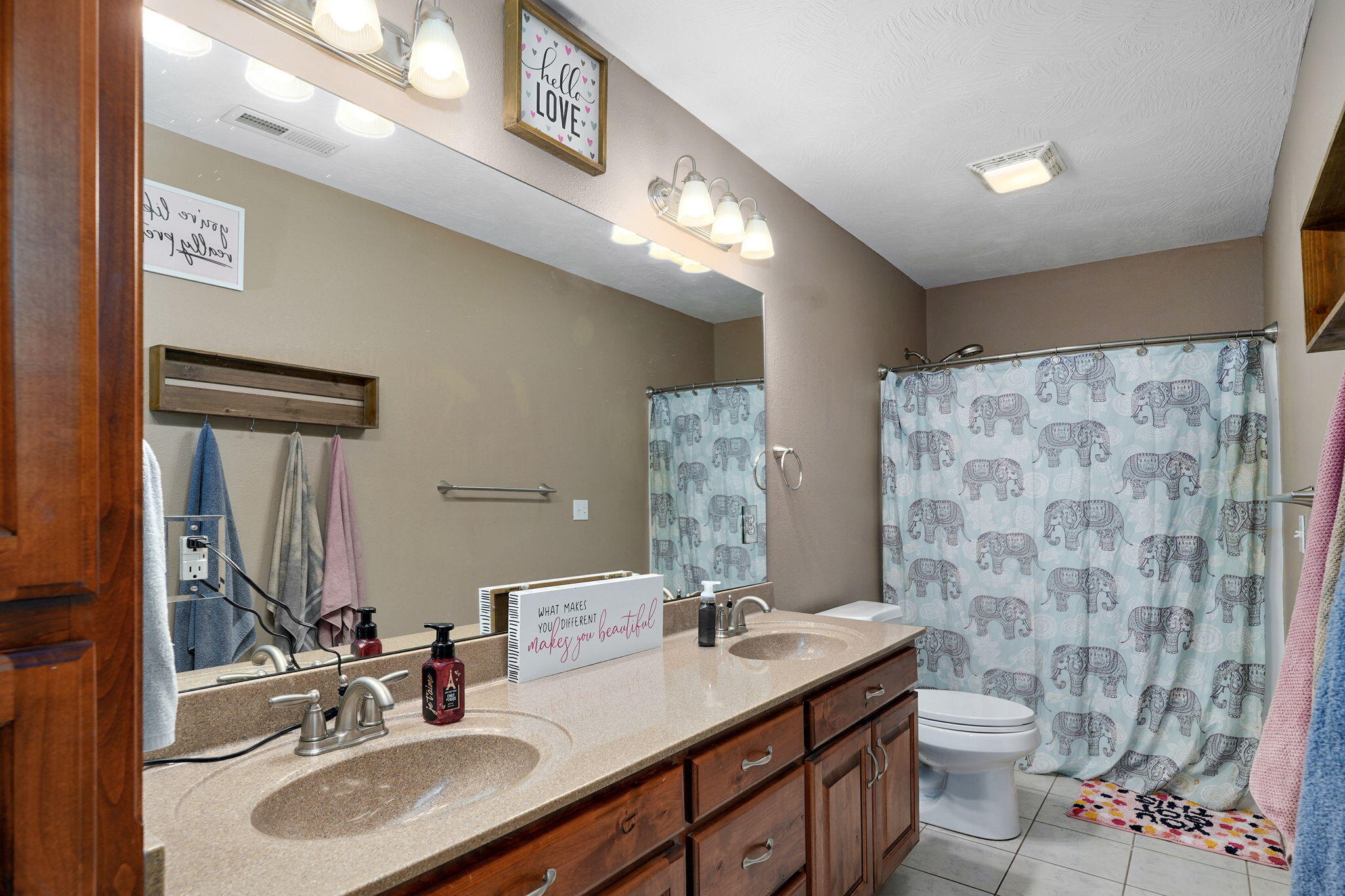 6823 West Farm Road 60 Property Photo 21