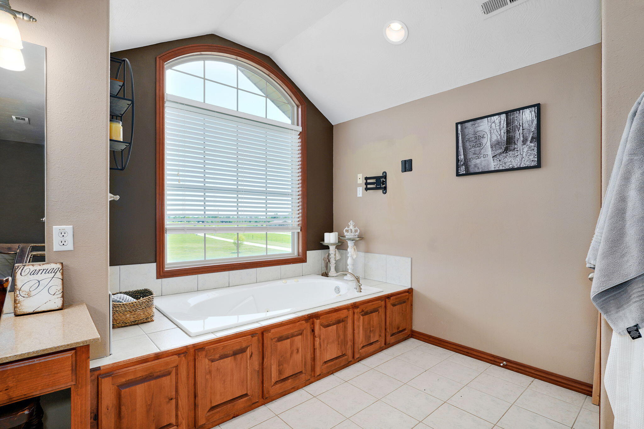 6823 West Farm Road 60 Property Photo 26