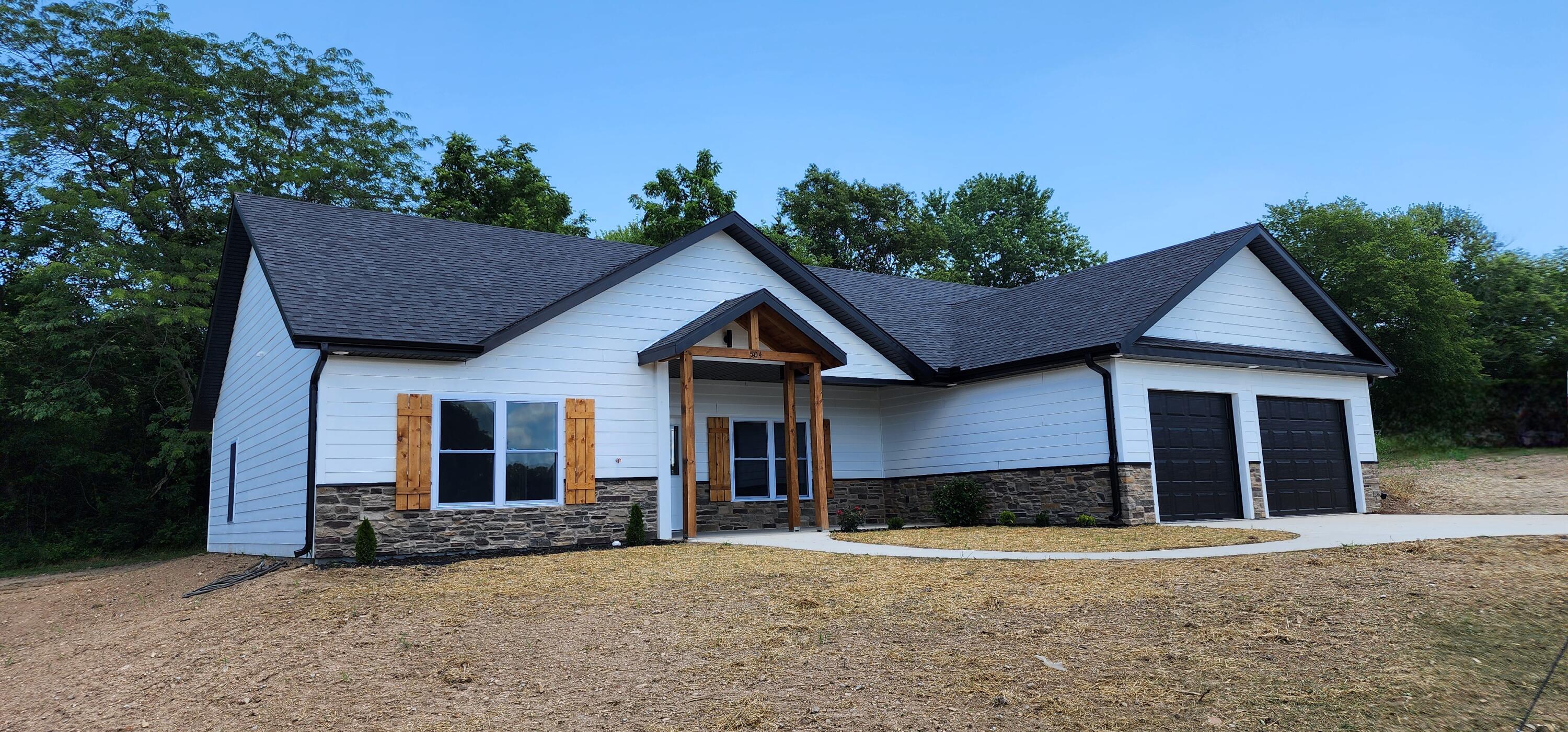 504 Brian Property Photo 3