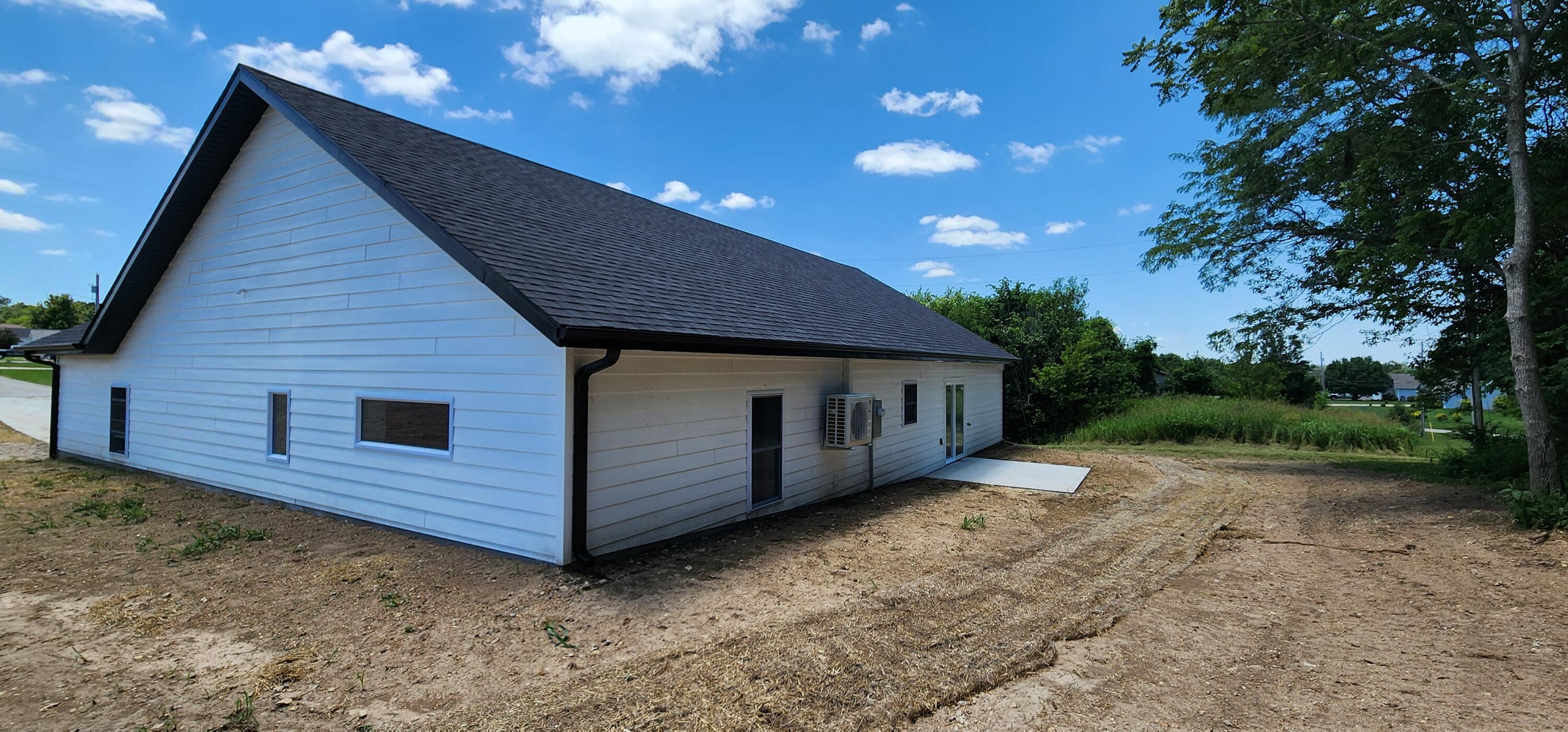 504 Brian Property Photo 4