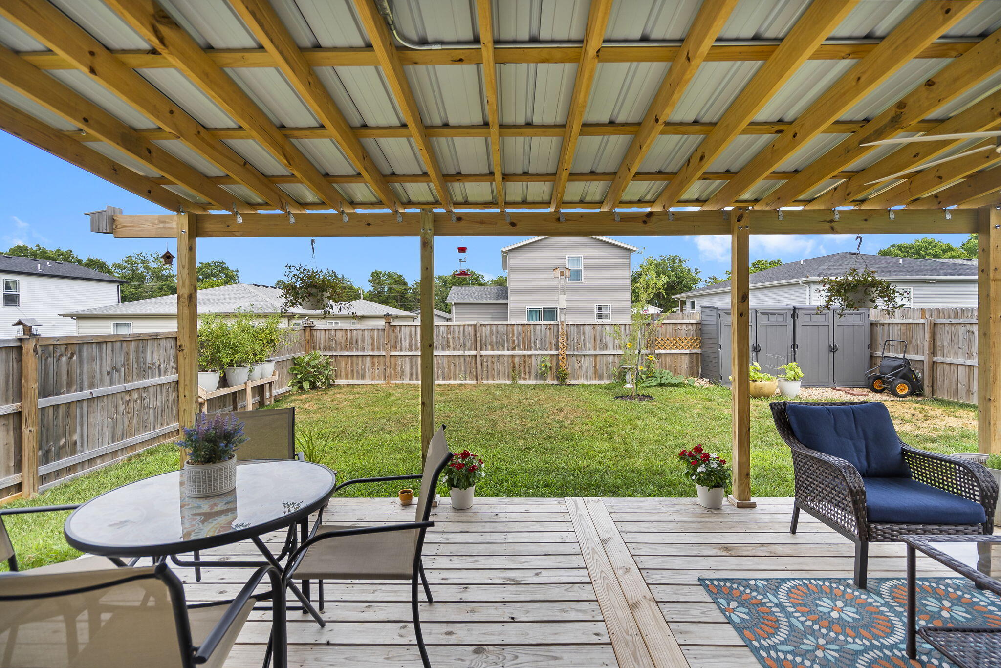 135 Pin Oak Court Property Photo 7