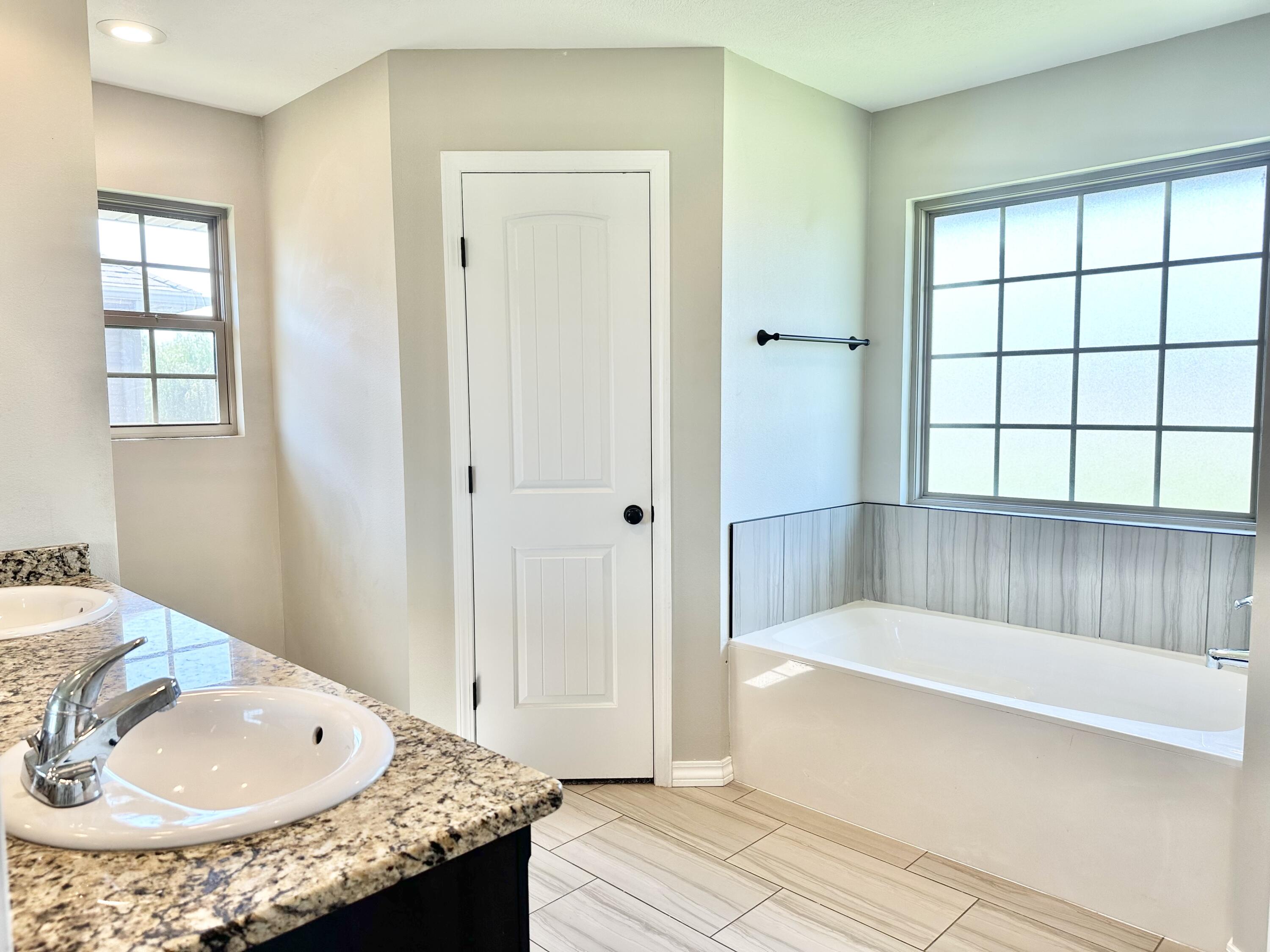 217 West Corsica Street Property Photo 17
