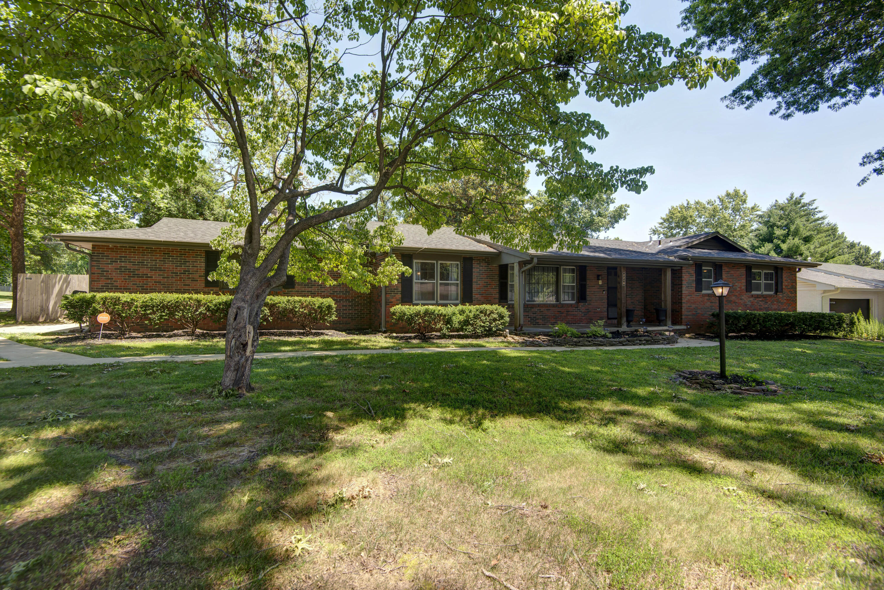 2210 South Catalina Avenue Property Photo 2