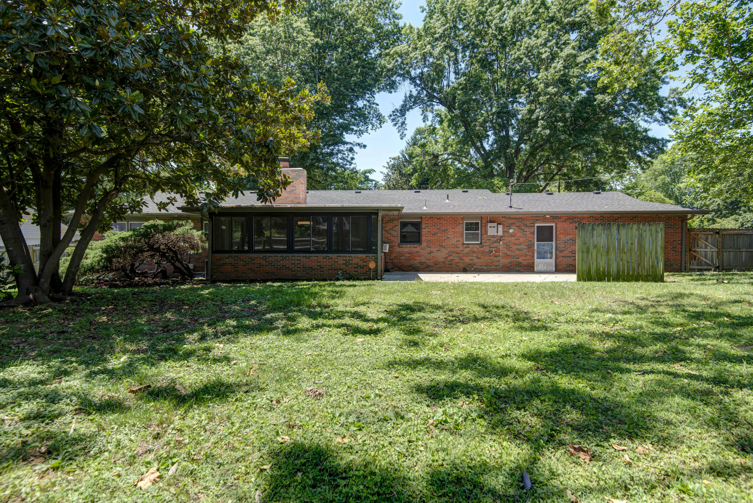 2210 South Catalina Avenue Property Photo 36