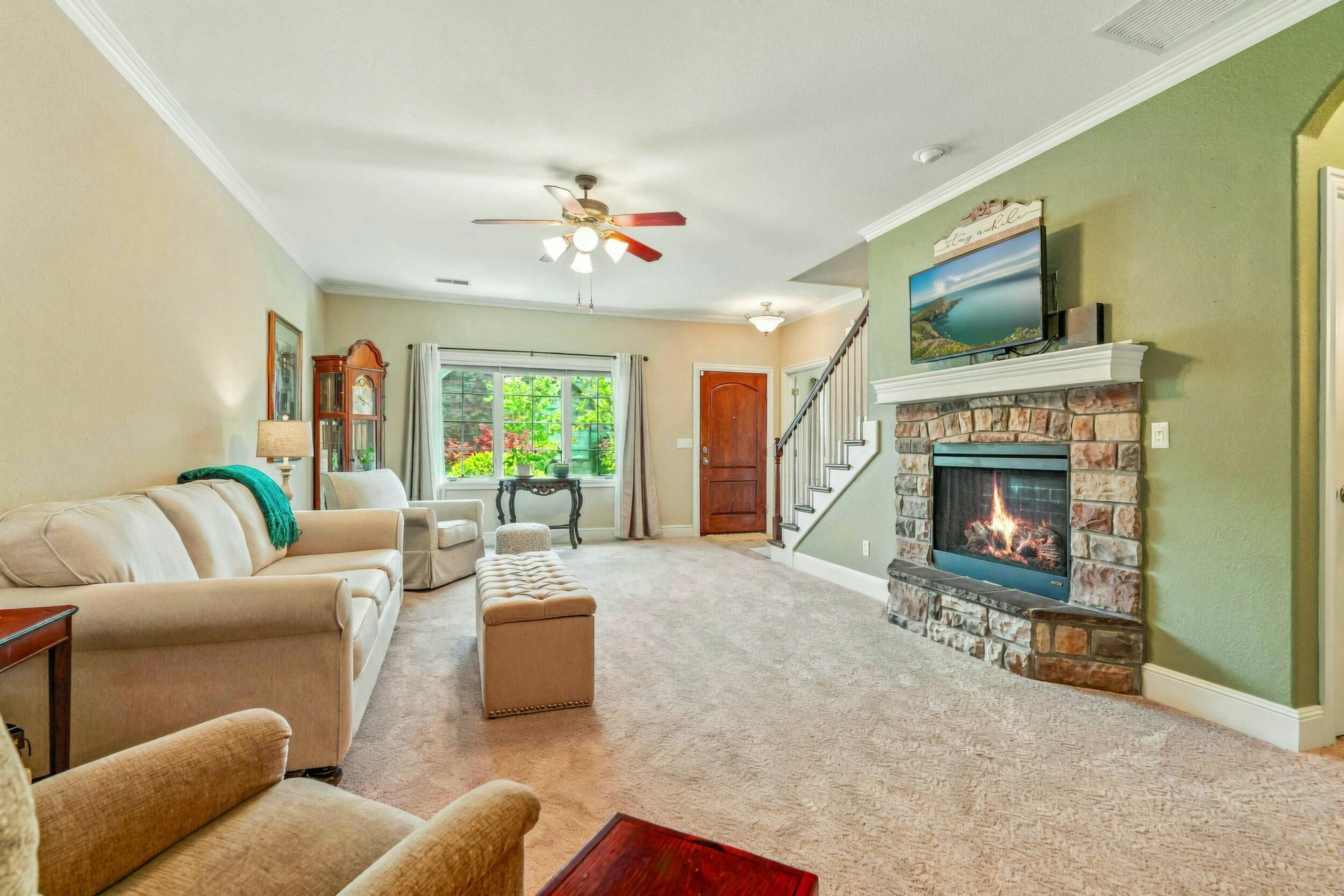 131 Stillwood Drive Property Photo 4