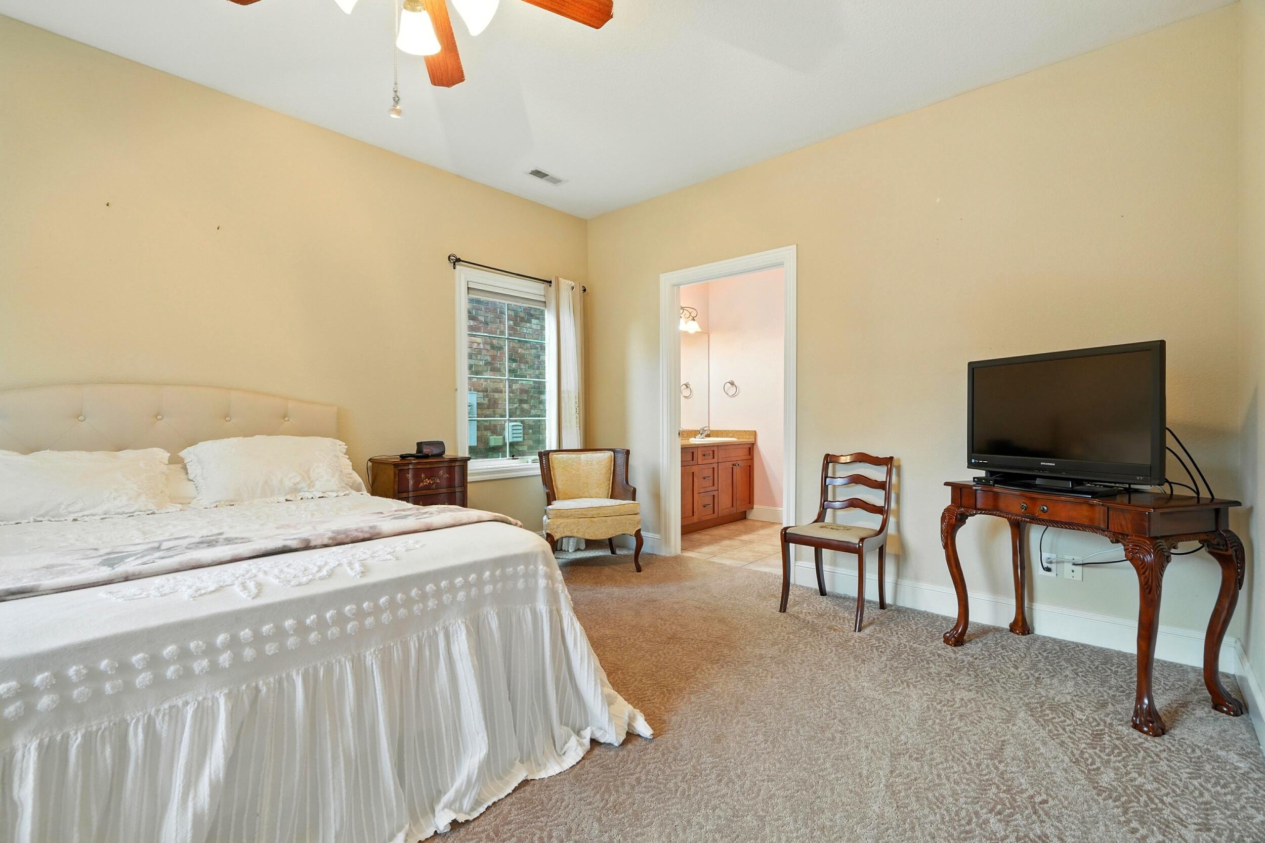 131 Stillwood Drive Property Photo 16