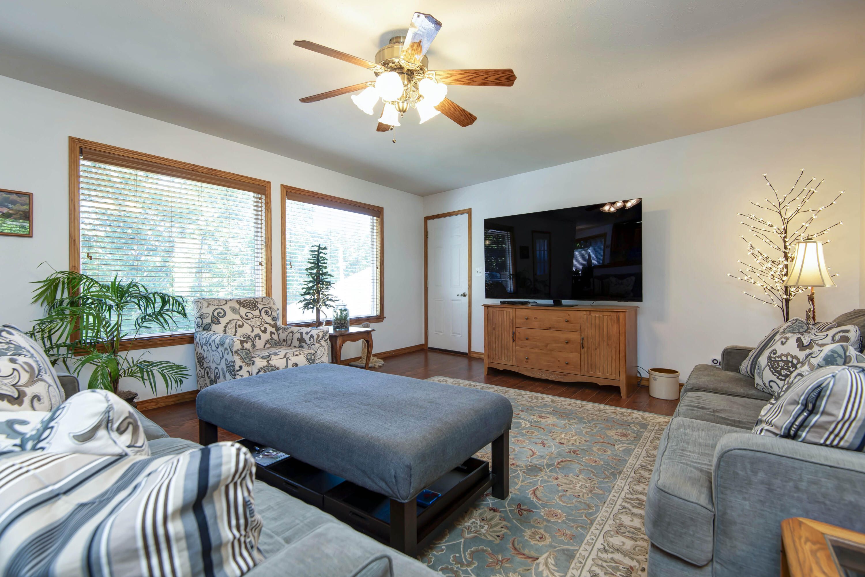 1496 State Highway Y Property Photo 6