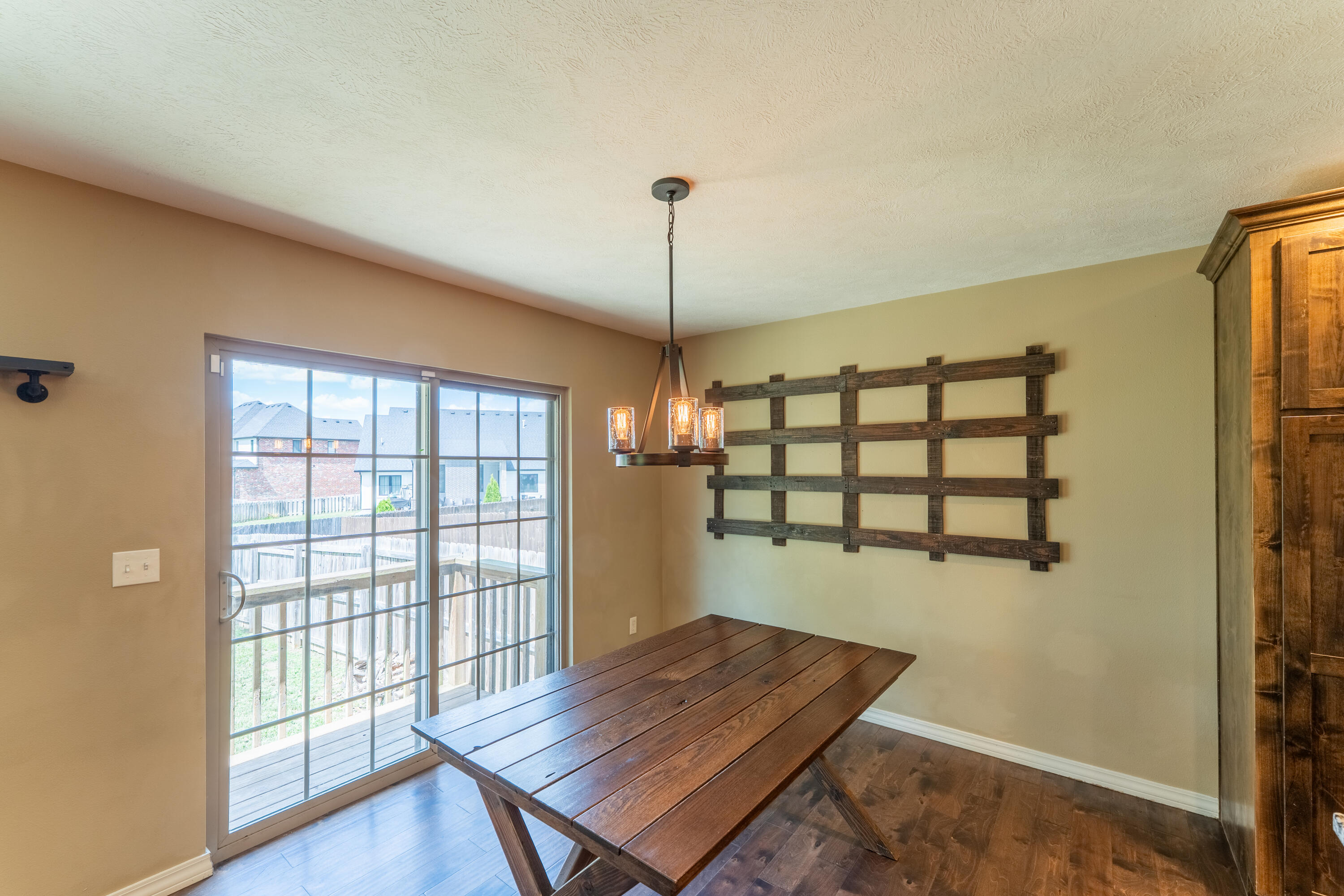 865 East Striper Drive Property Photo 12