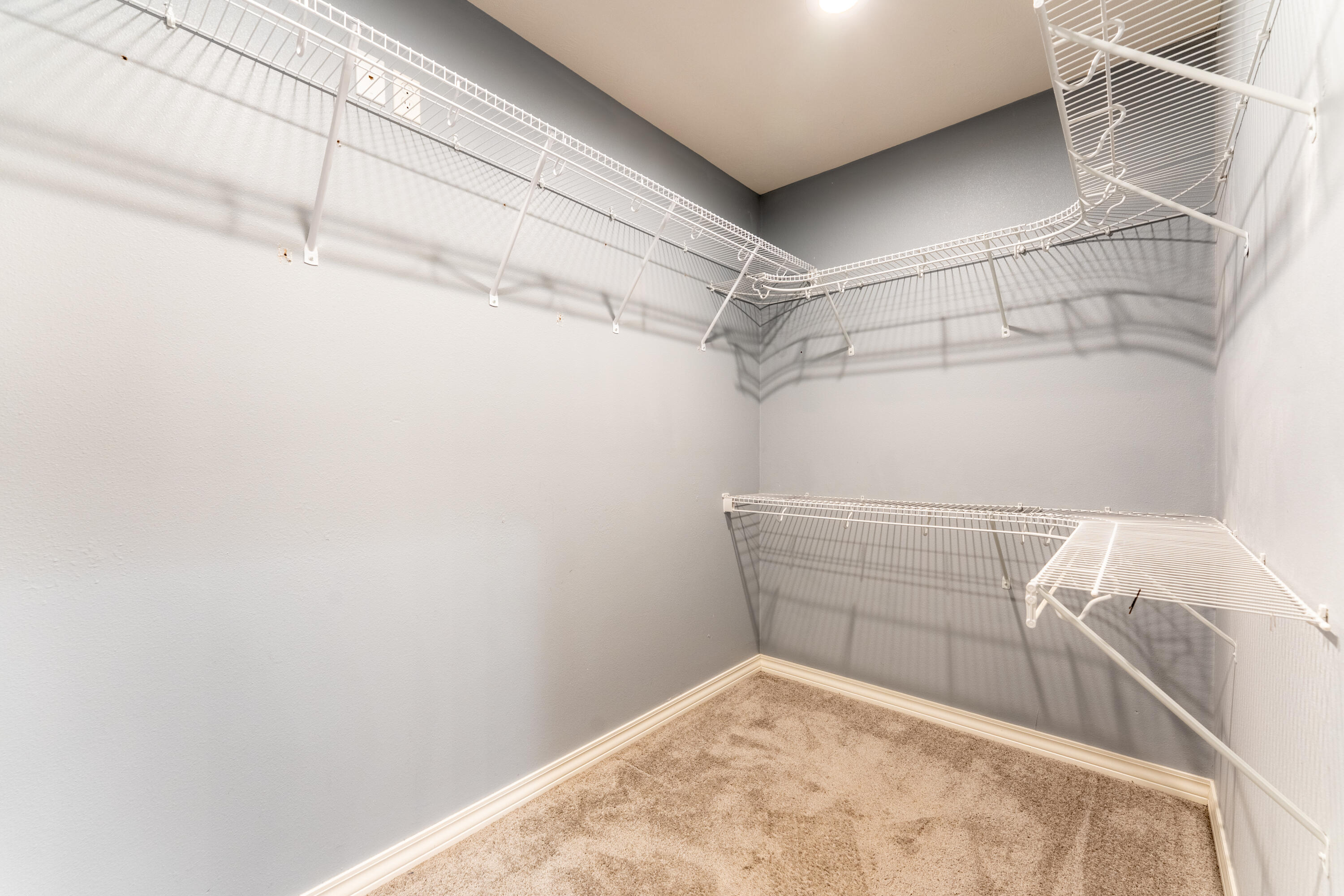 865 East Striper Drive Property Photo 16