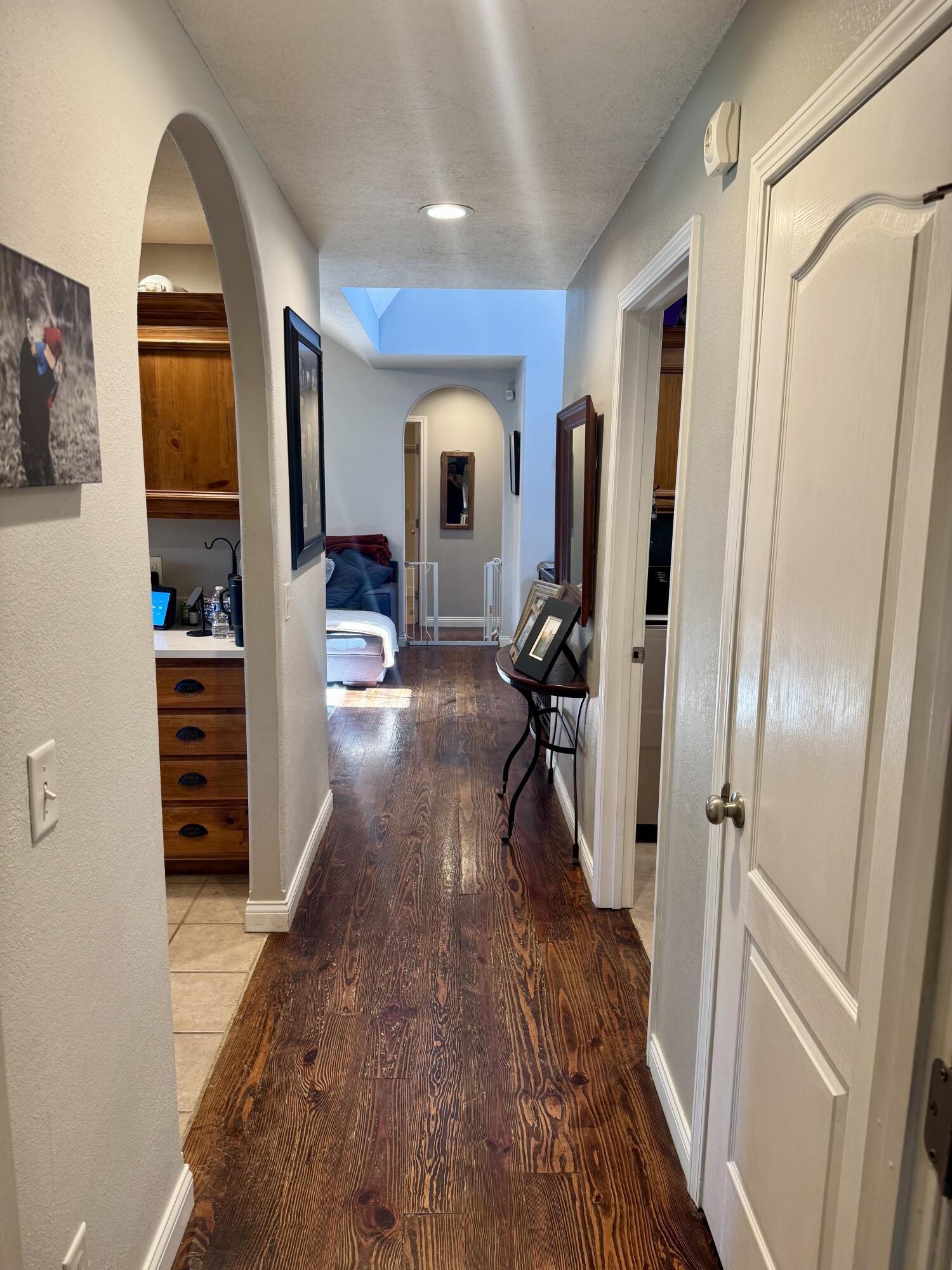 5537 South Pinehurst Avenue Property Photo 19