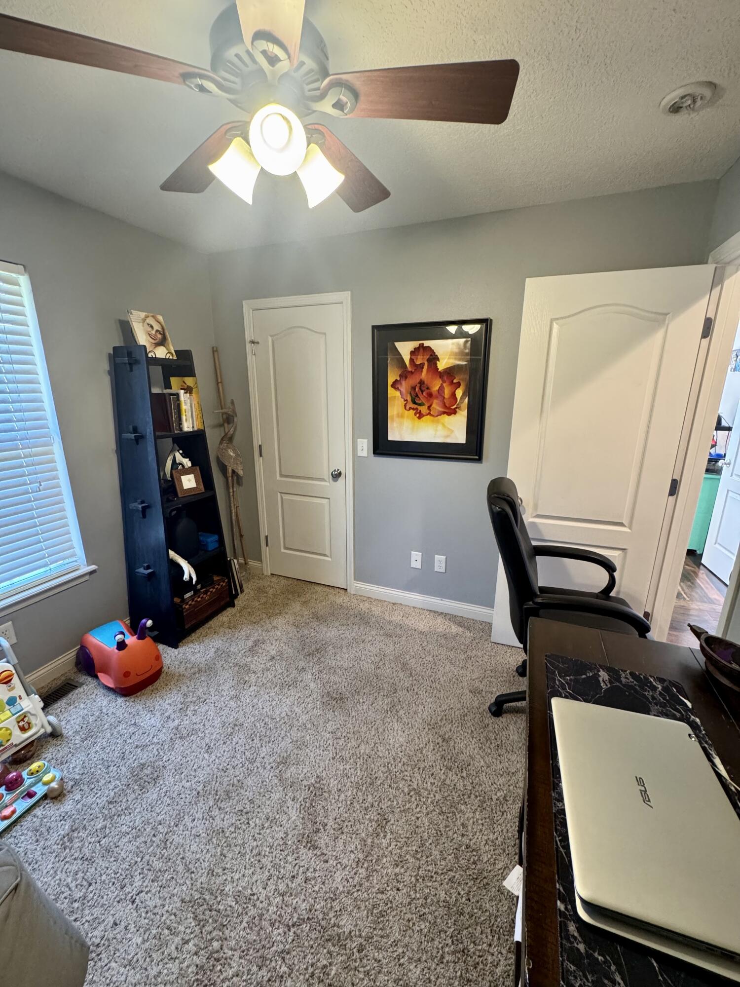 5537 South Pinehurst Avenue Property Photo 32