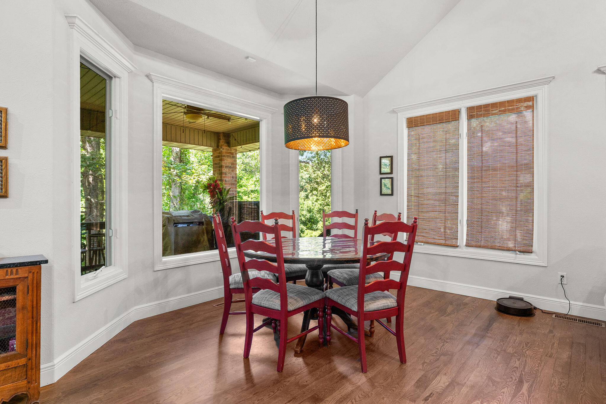 4311 East Cross Timbers Street Property Photo 17