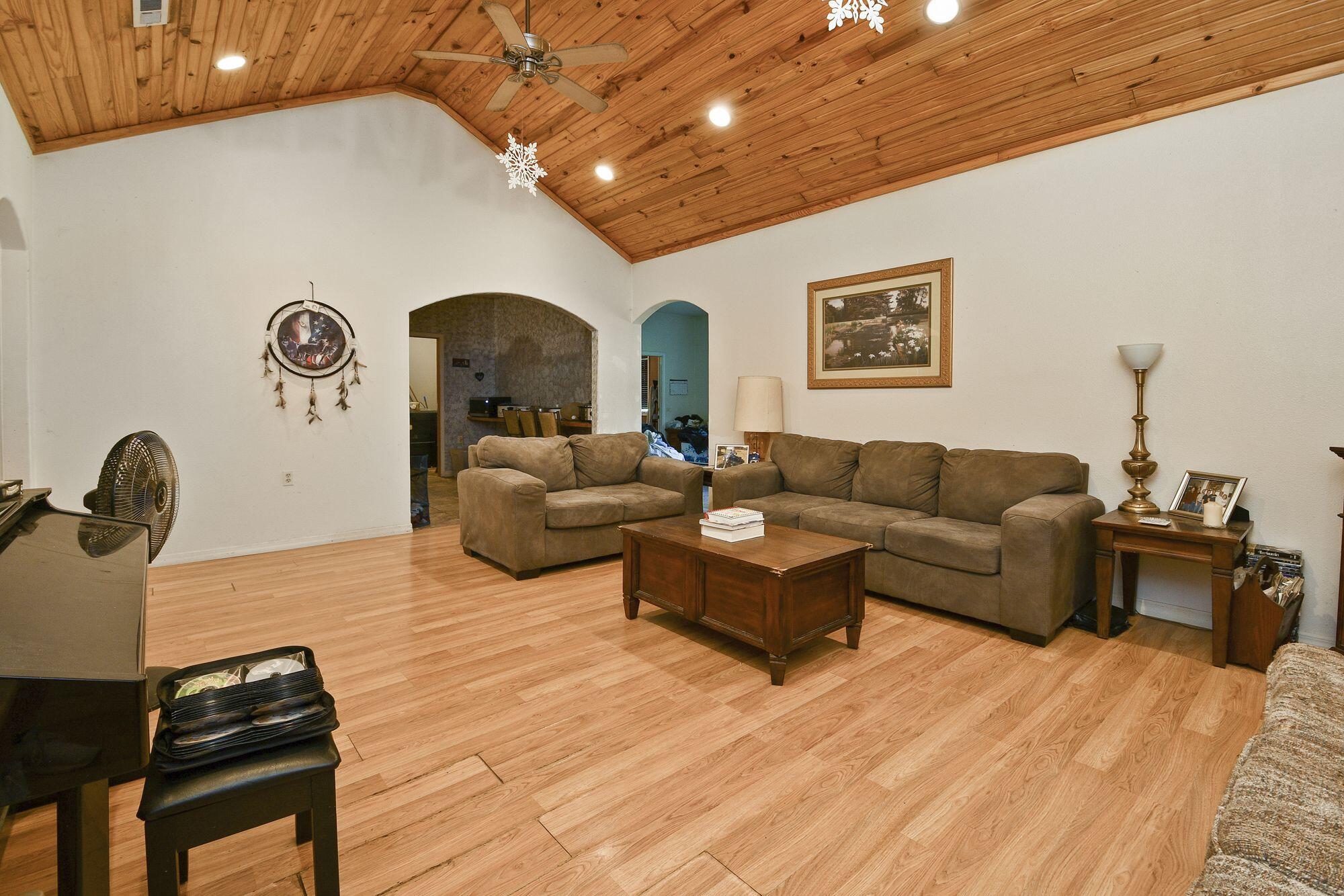 9753 State Highway Cc Property Photo 4