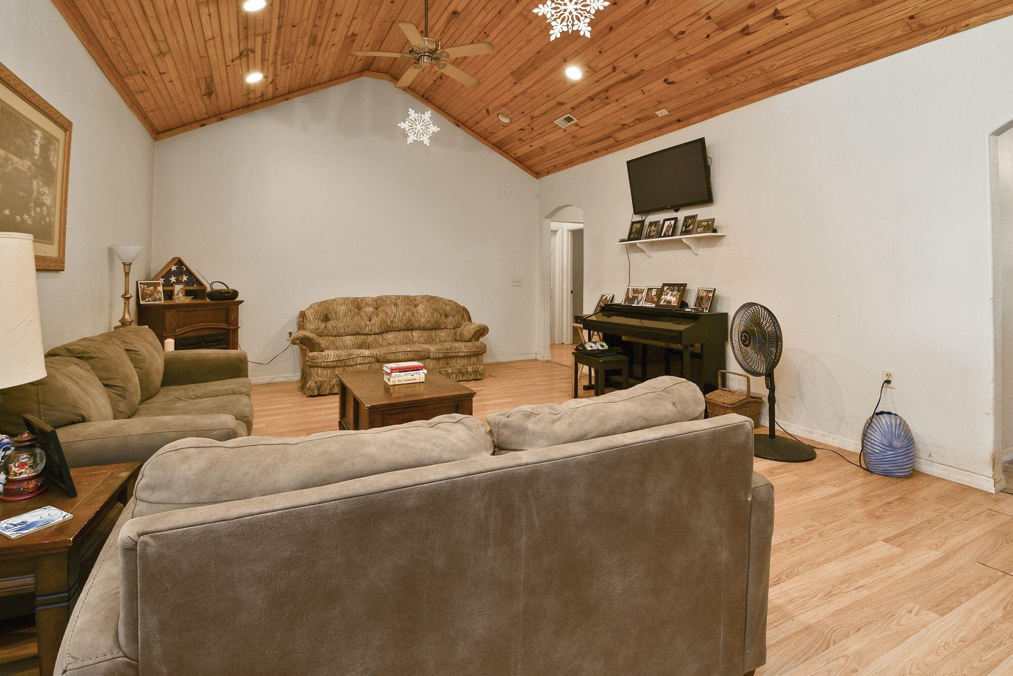 9753 State Highway Cc Property Photo 7
