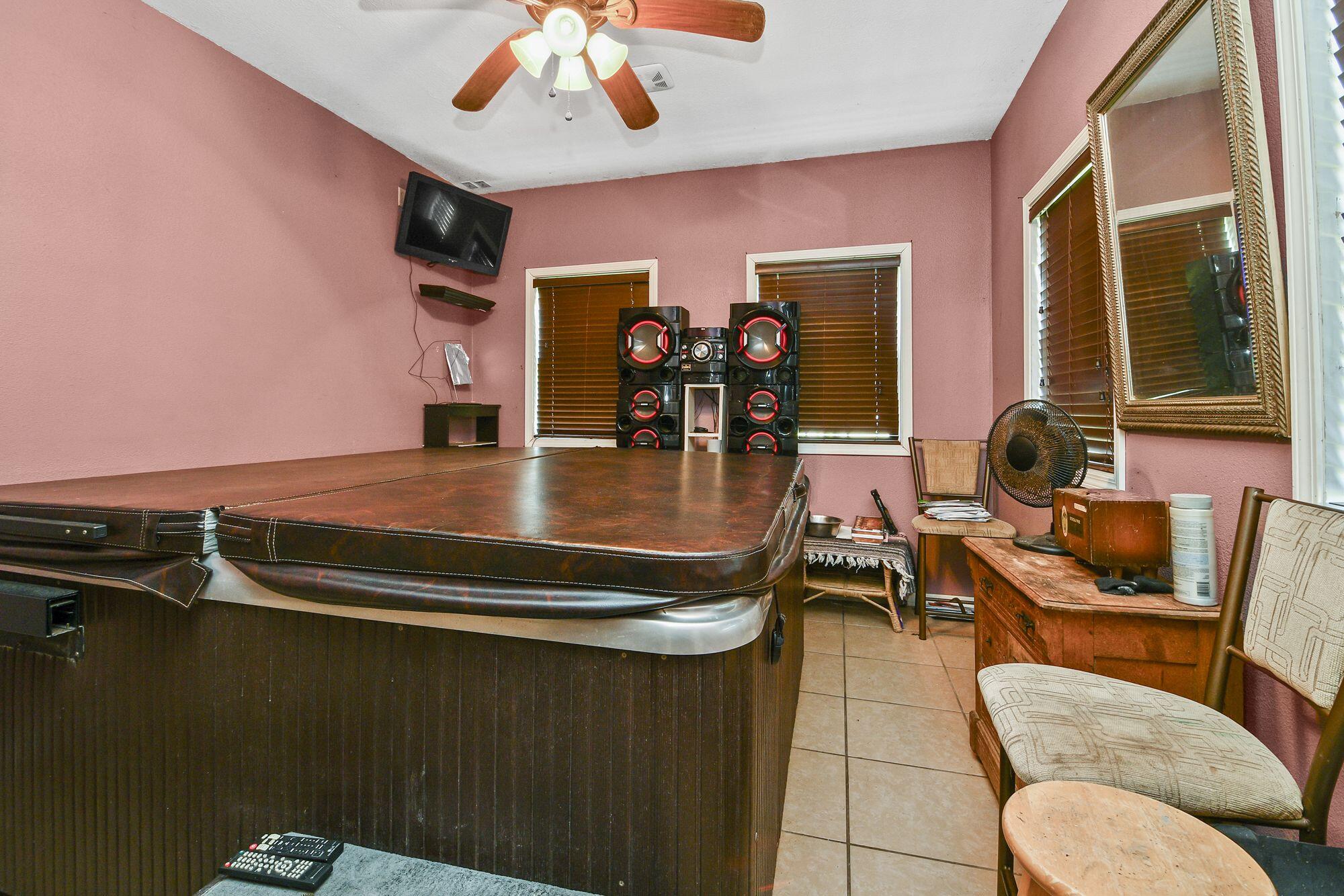 9753 State Highway Cc Property Photo 29
