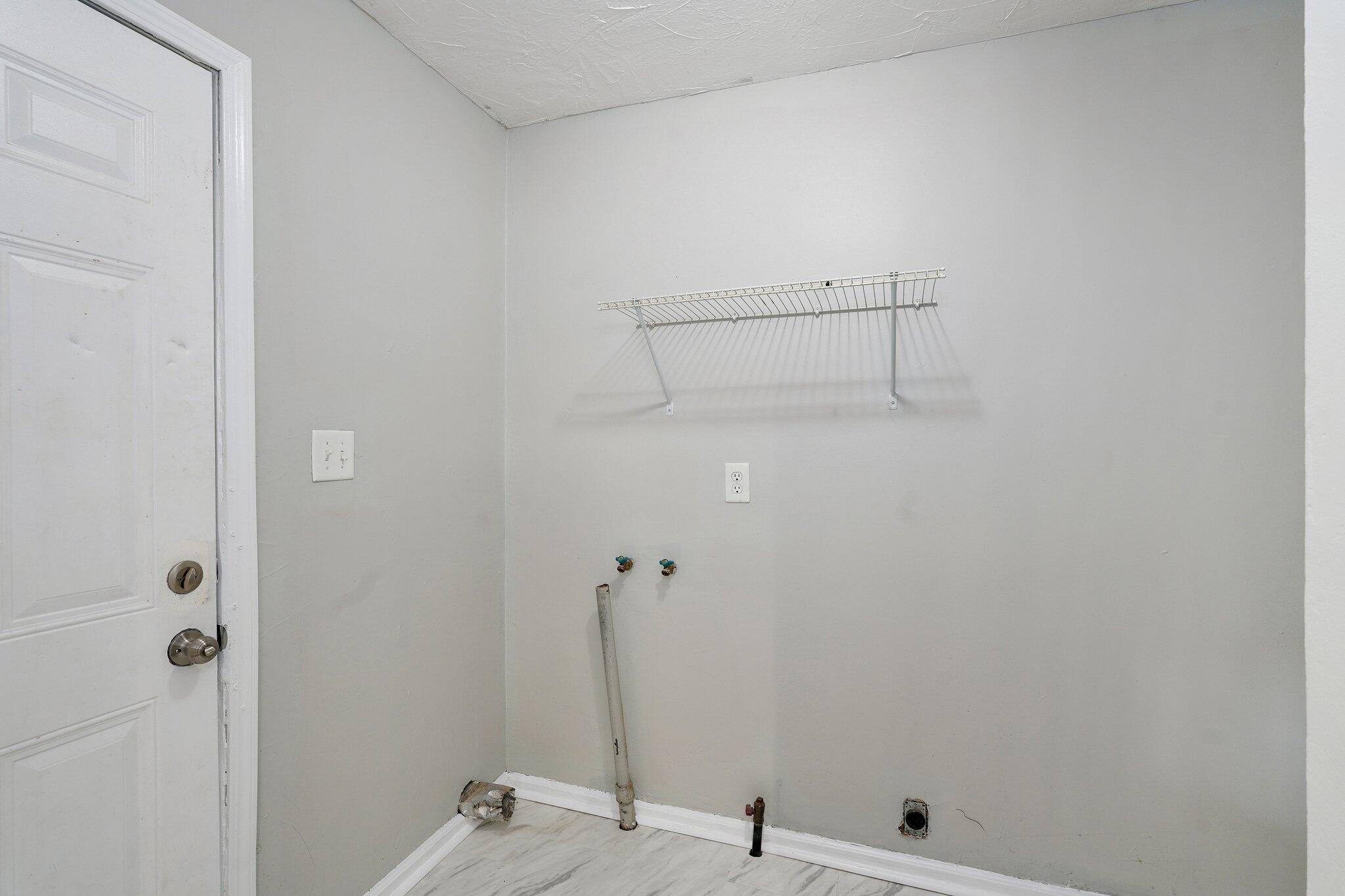 1739 South South Avenue Property Photo 14