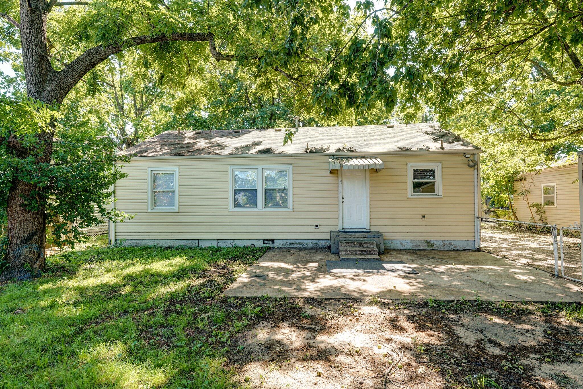 1739 South South Avenue Property Photo 20