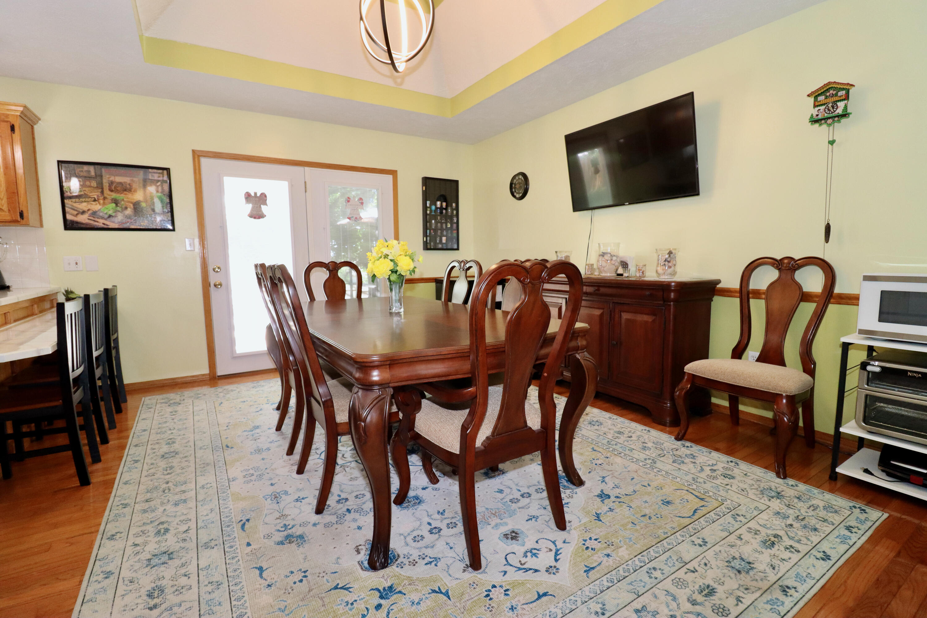 576 South Barnstable Property Photo 4