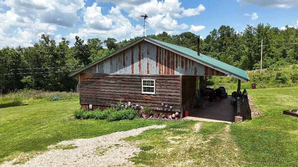 2240 Racetrack Hollow Road Property Photo 9